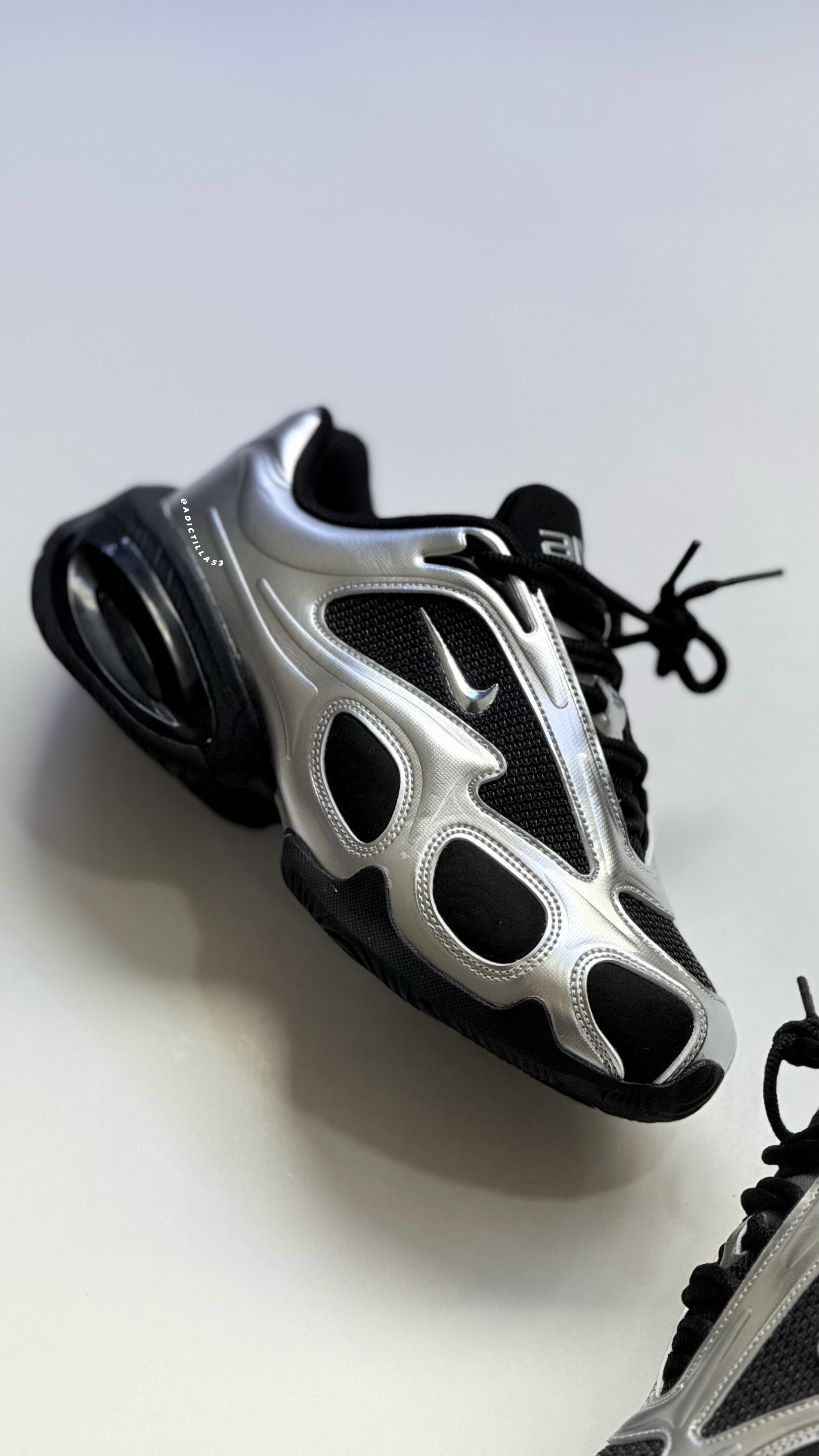 Tenis Nike Air Max Muse Black Metallic Silver