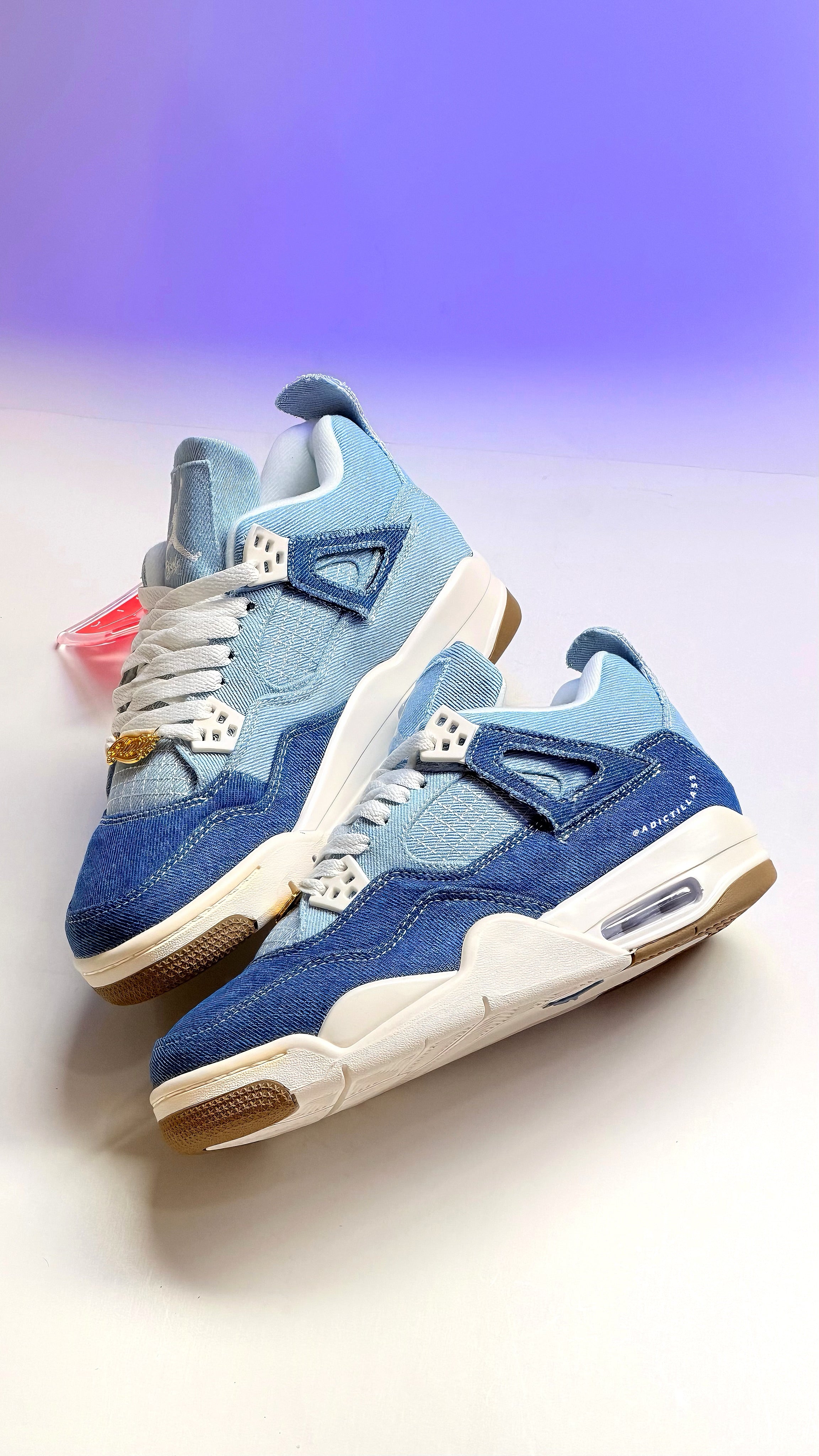 Air Jordan 4 Worn Blue