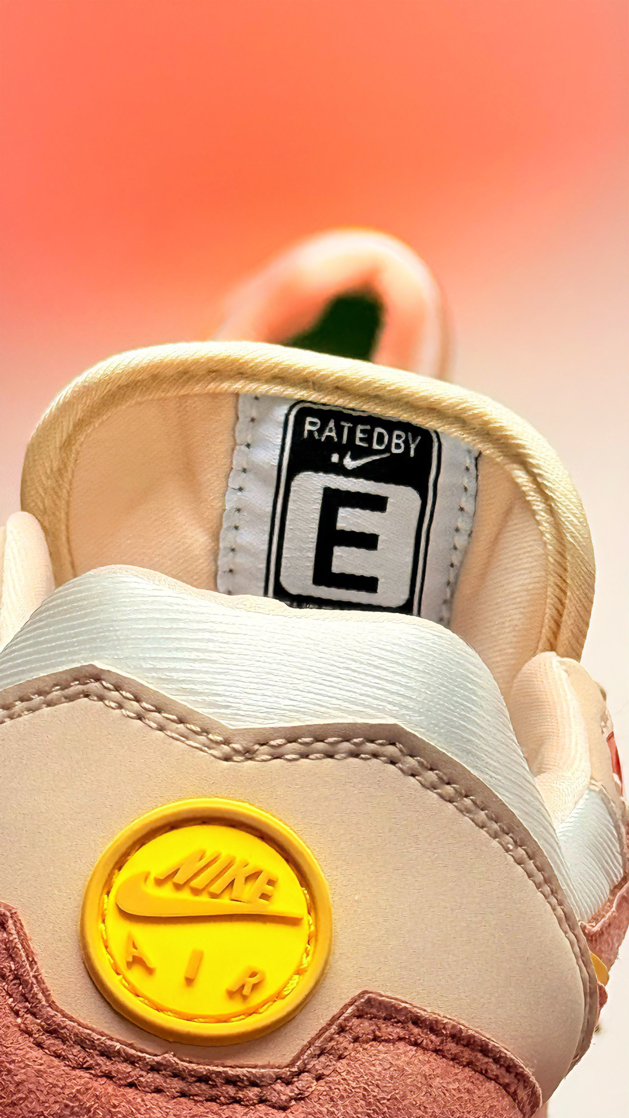 Nike Air Max 1
.SWOOSH Low Poly Big Head Origins