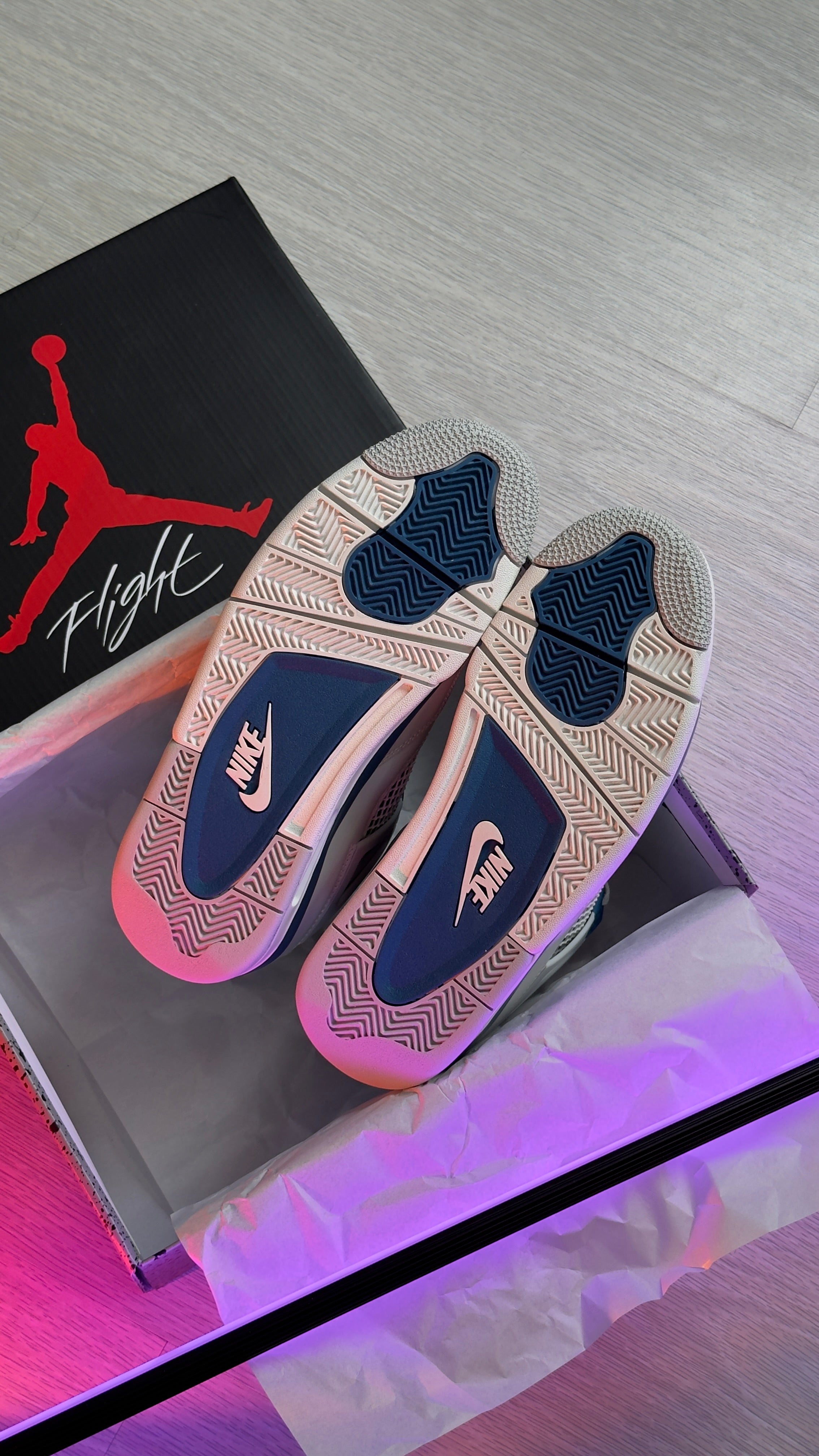 Air Jordan 4 Military Blue