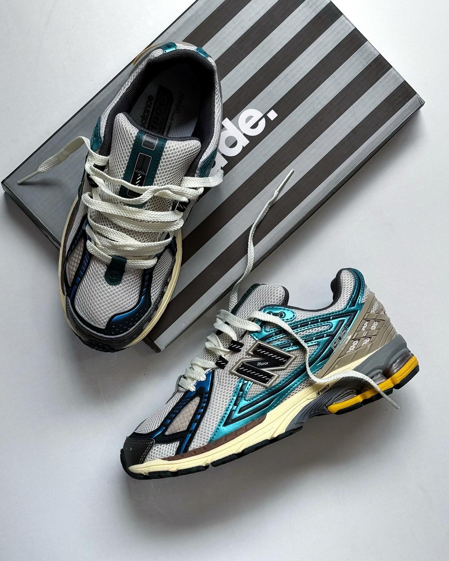 New Balance 1906 R Metallic Teal
