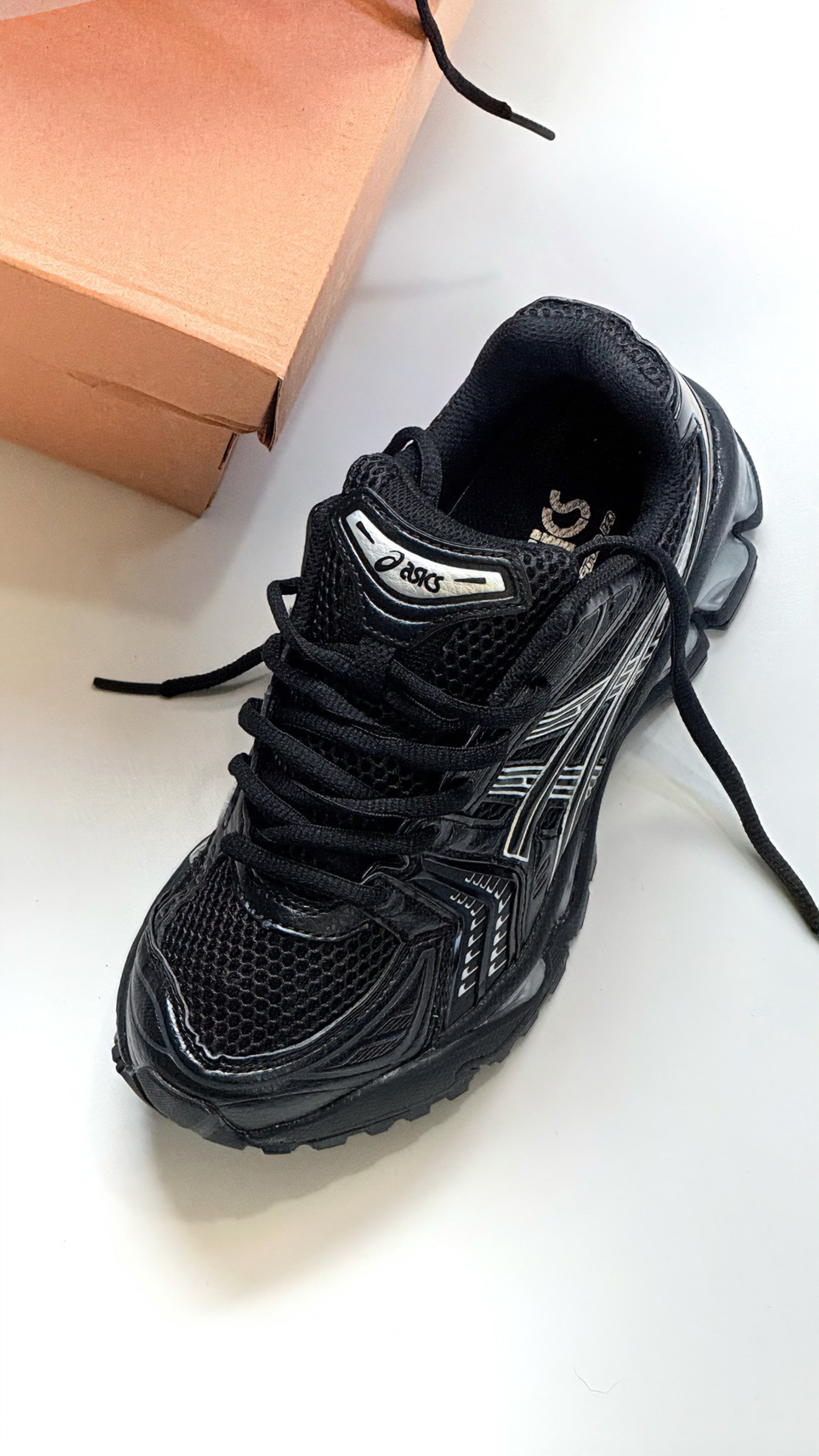 ASICS Gel Kayano 14 Black
