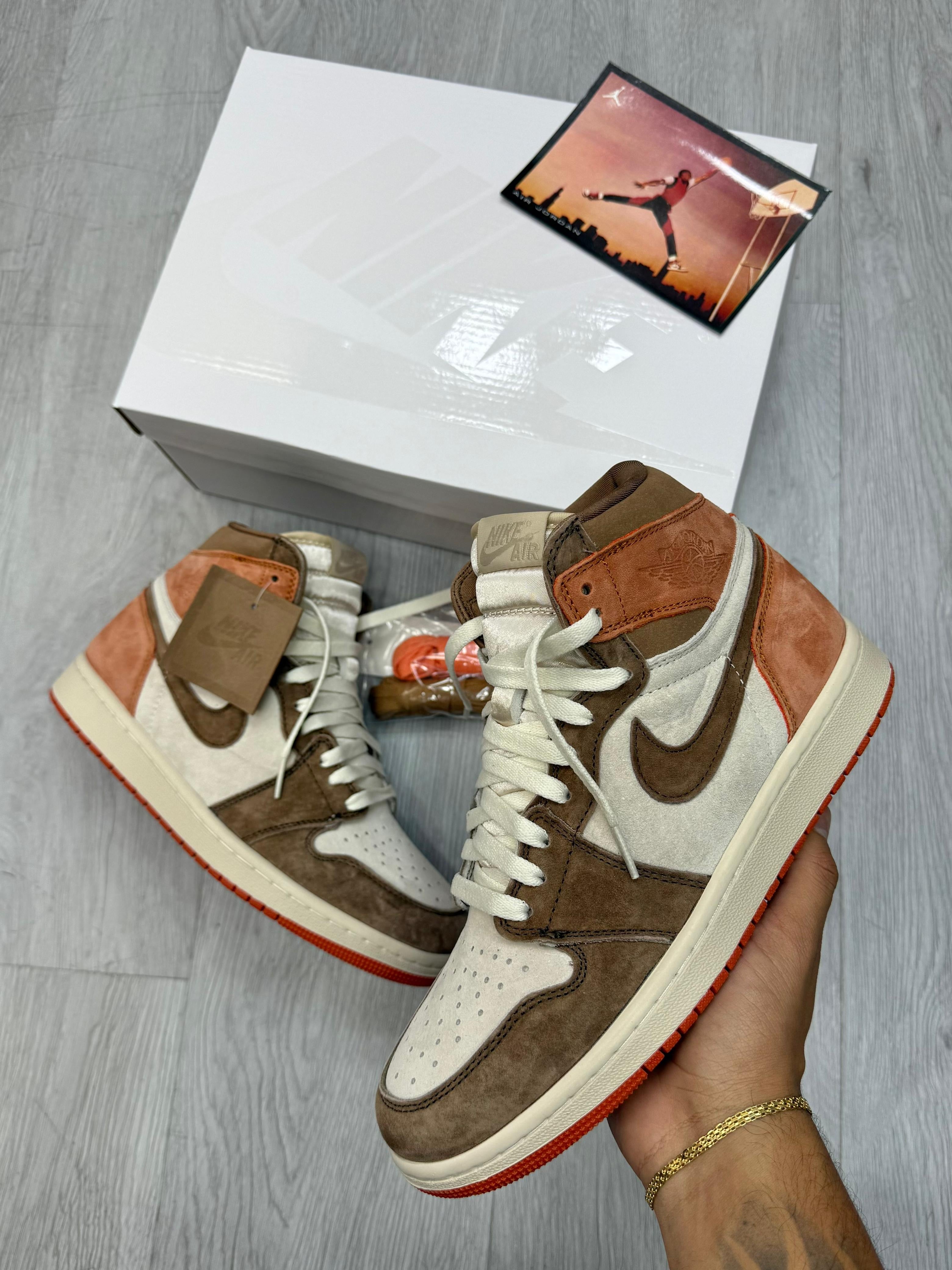 Air Jordan 1 High Dusted Clay
