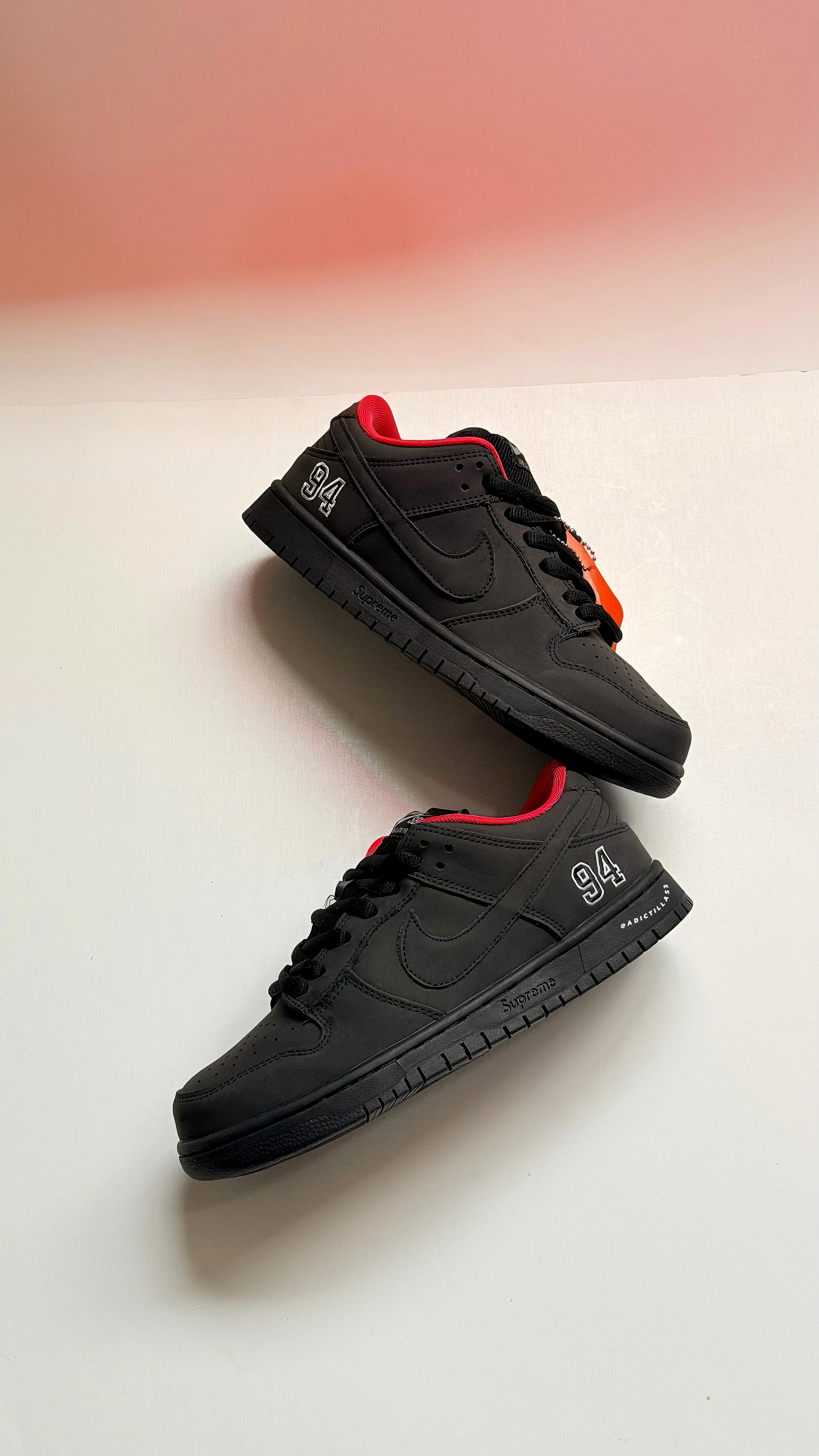 Nike SB Dunk Low Supreme - Black