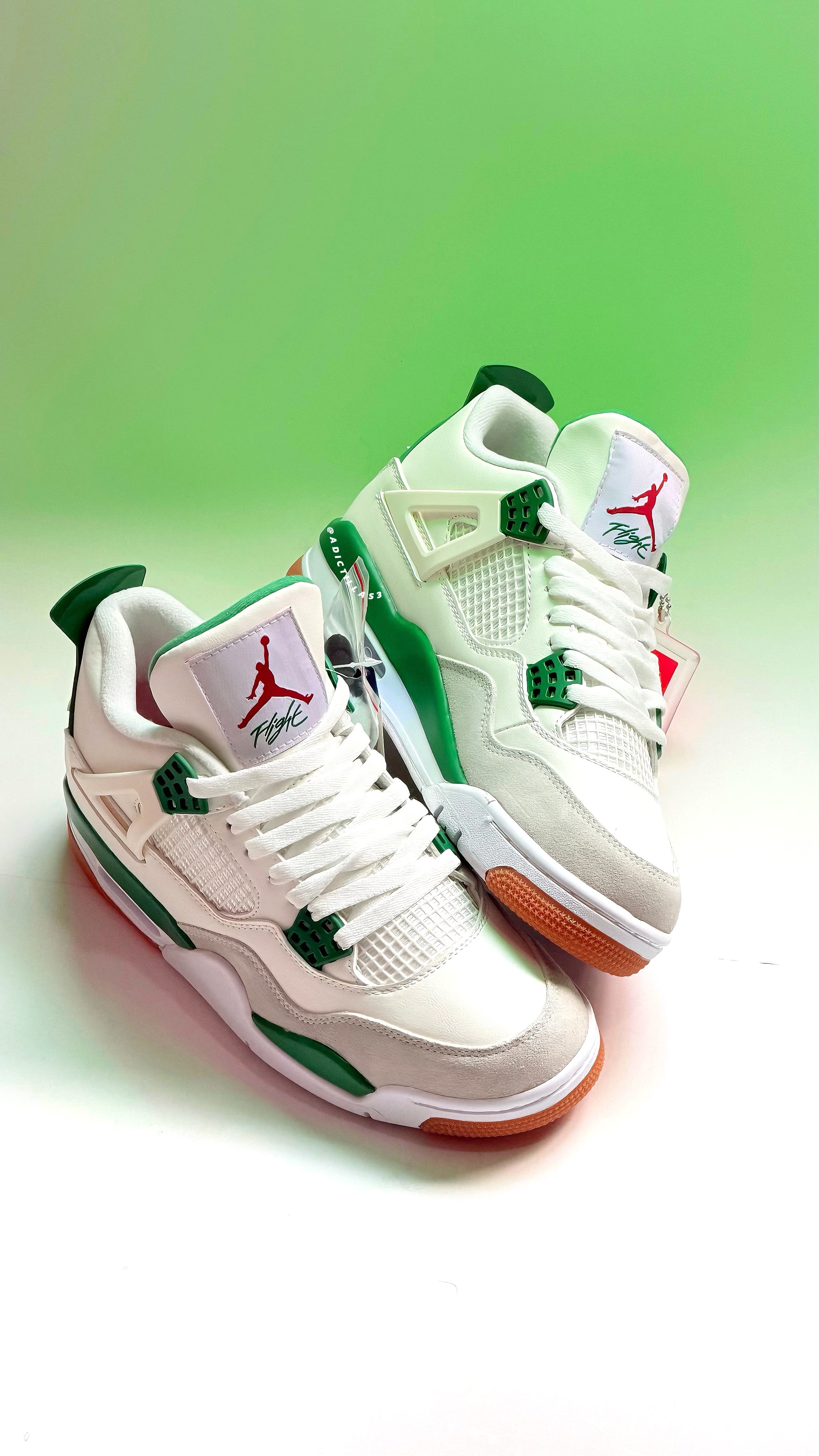 Nike SB x Air Jordan 4