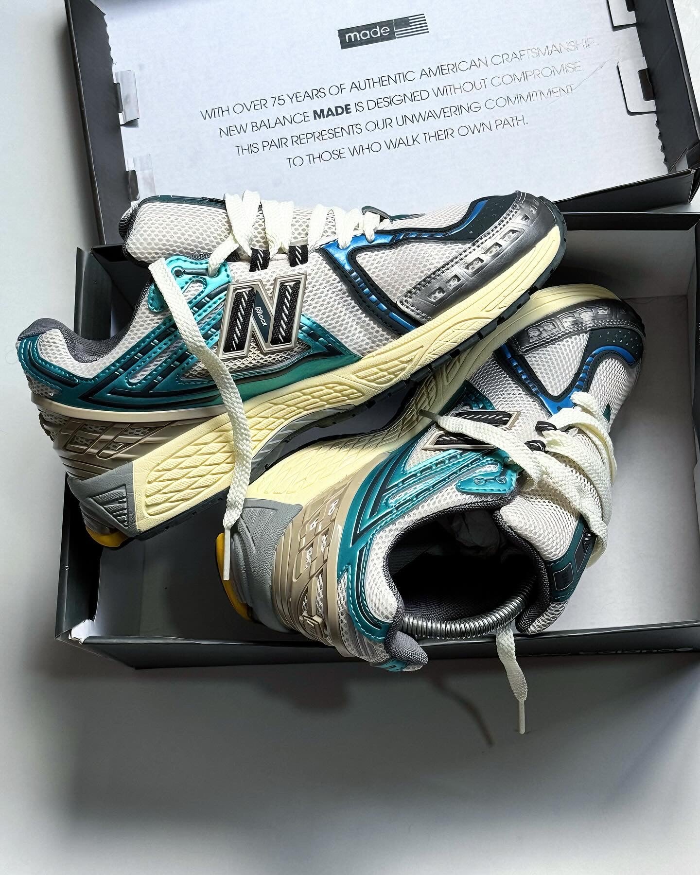 New Balance 1906 R Metallic Teal