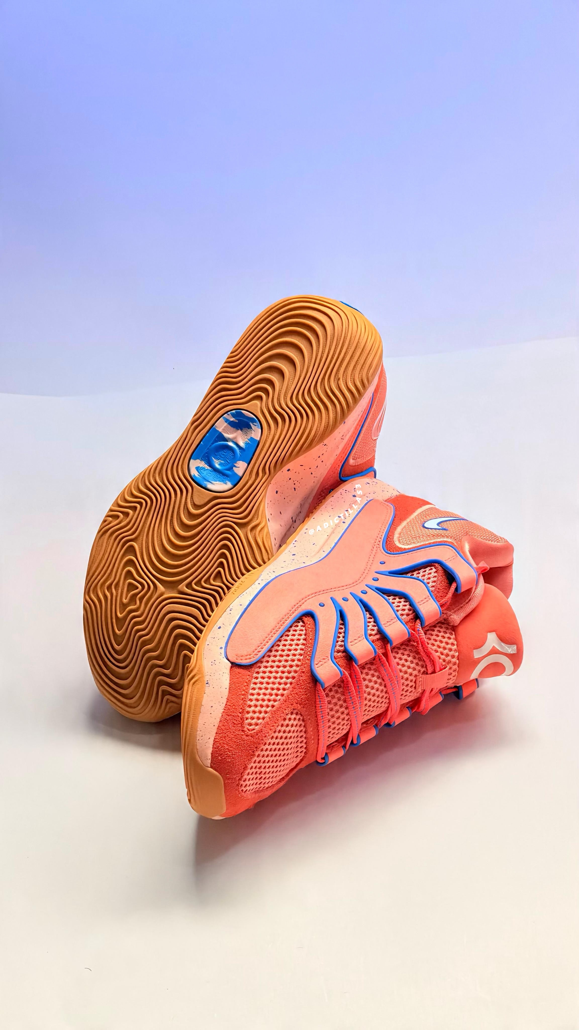 KD 18 "Atomic Pink / Light Wild Mango”