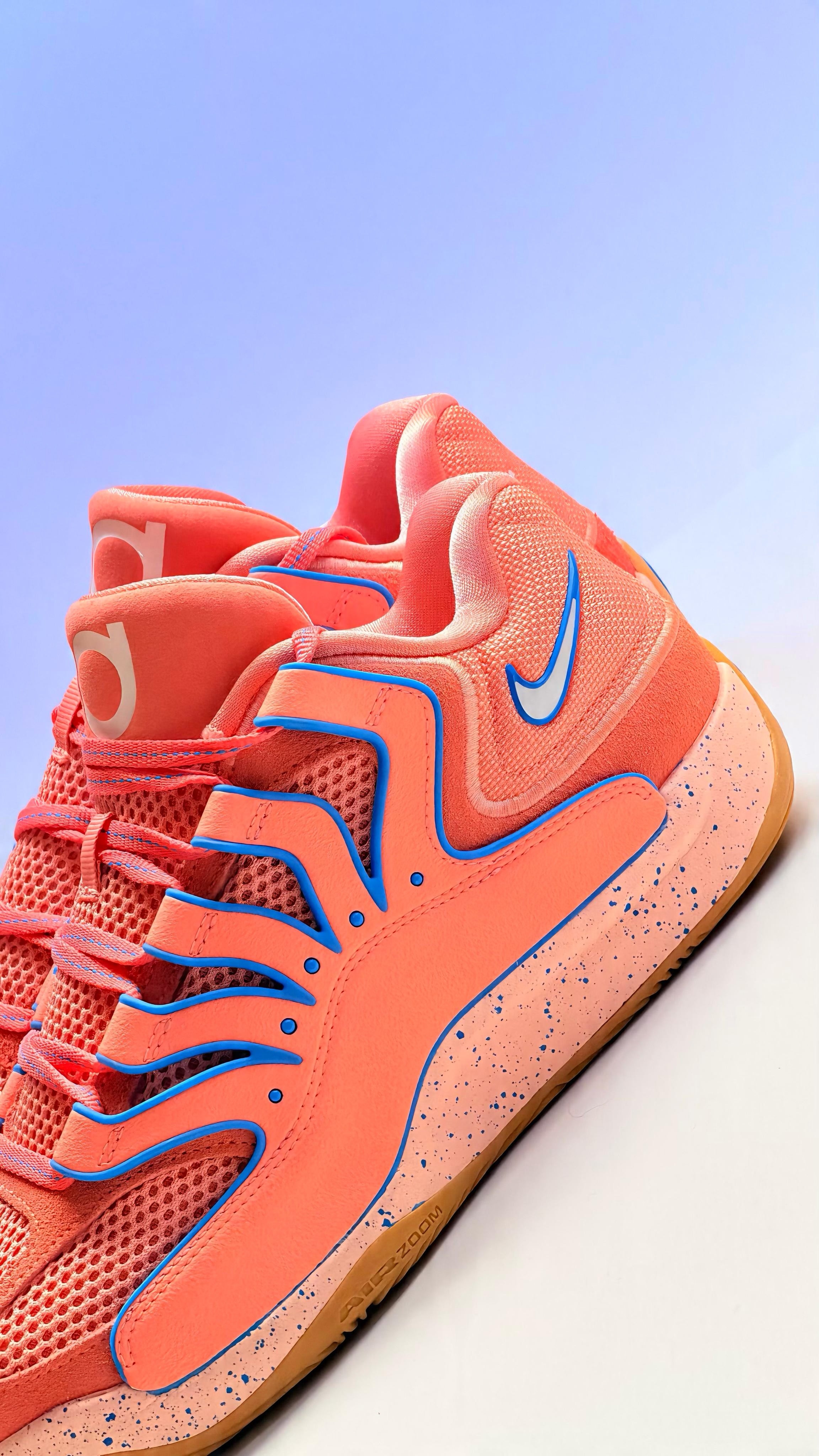 KD 18 "Atomic Pink / Light Wild Mango”