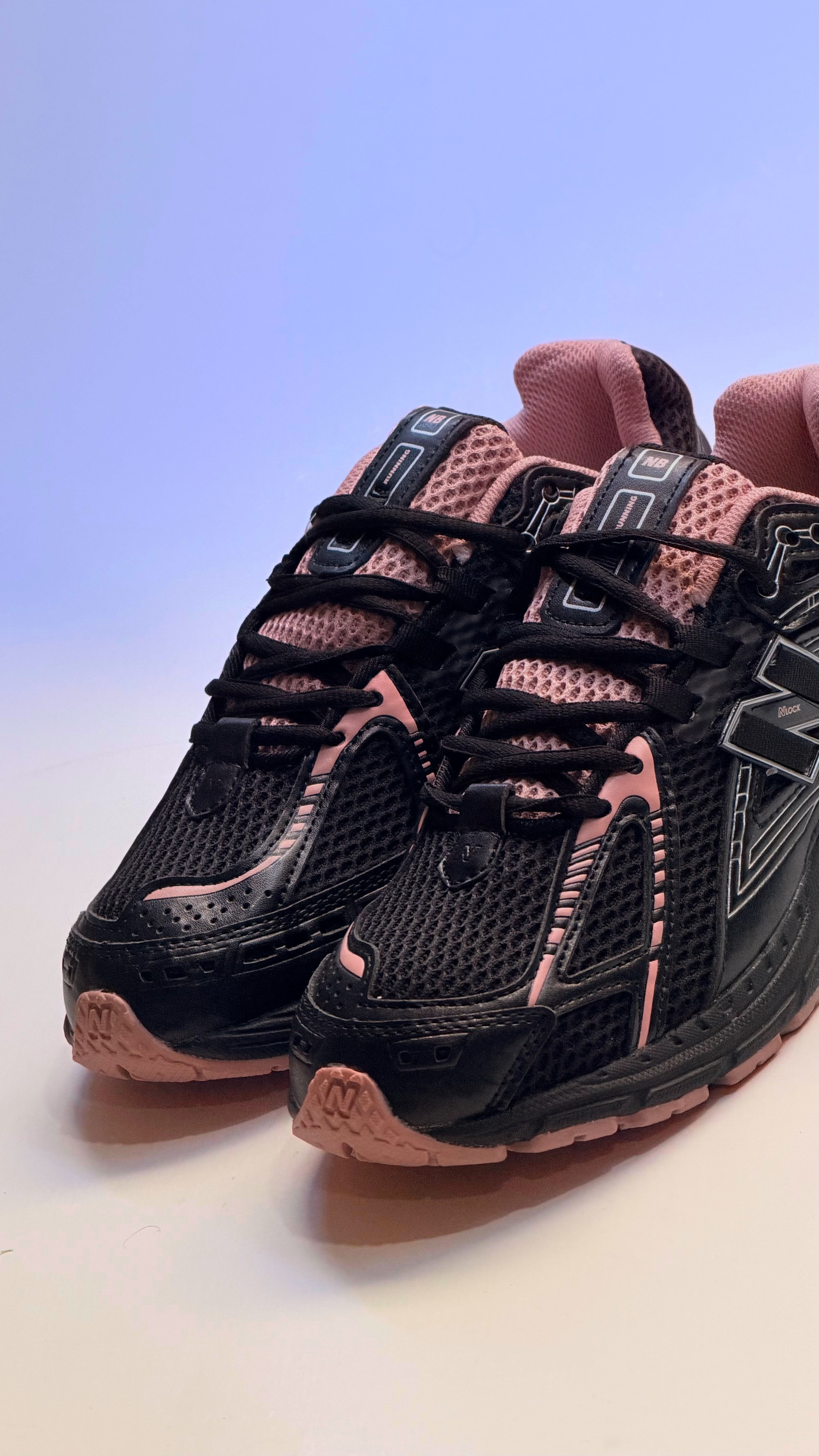 New Balance 1906 R