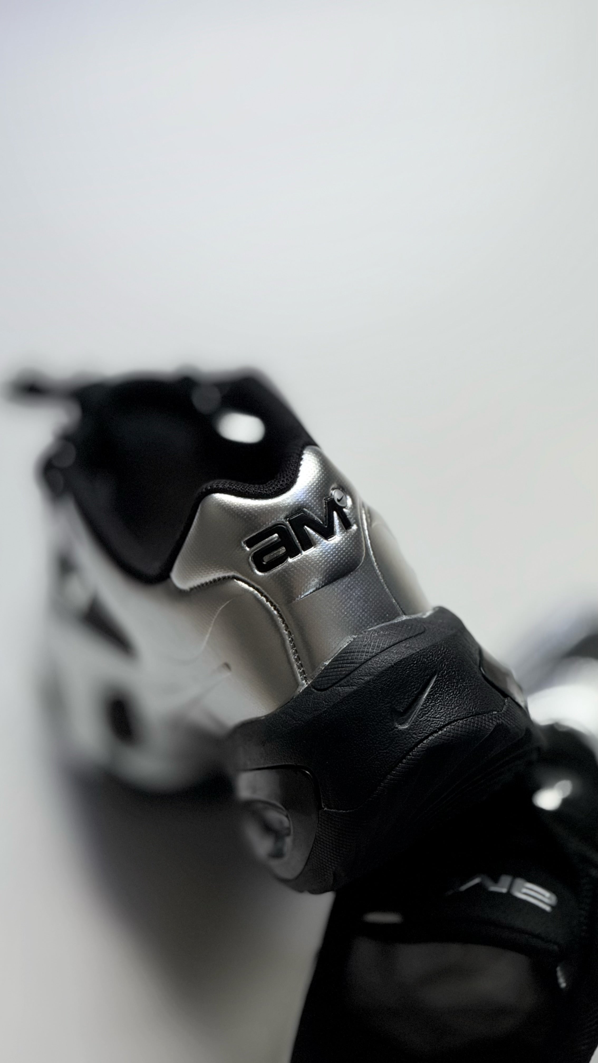 Tenis Nike Air Max Muse Black Metallic Silver