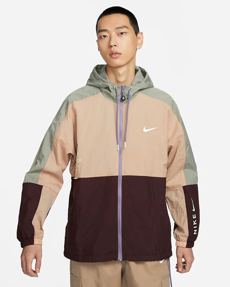 Nike Hooded Woven Jacket