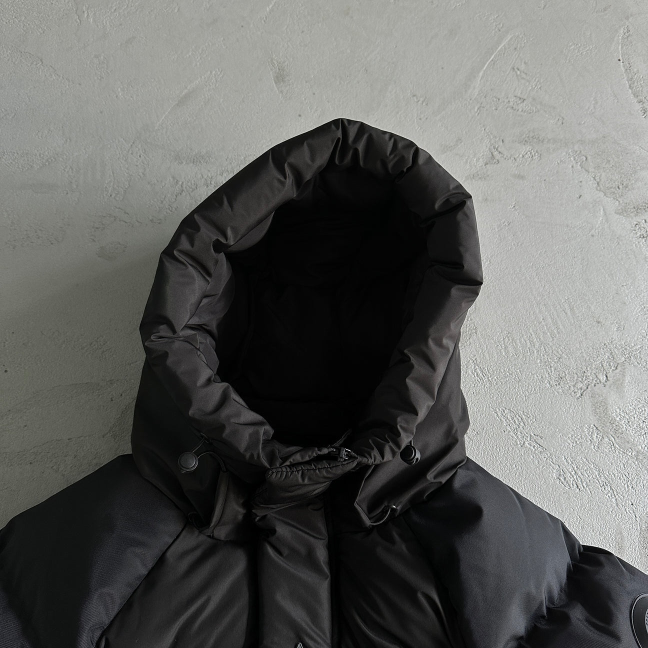 TRAPSTAR IRONGATE ARCH PUFFER JACKET BLACK
