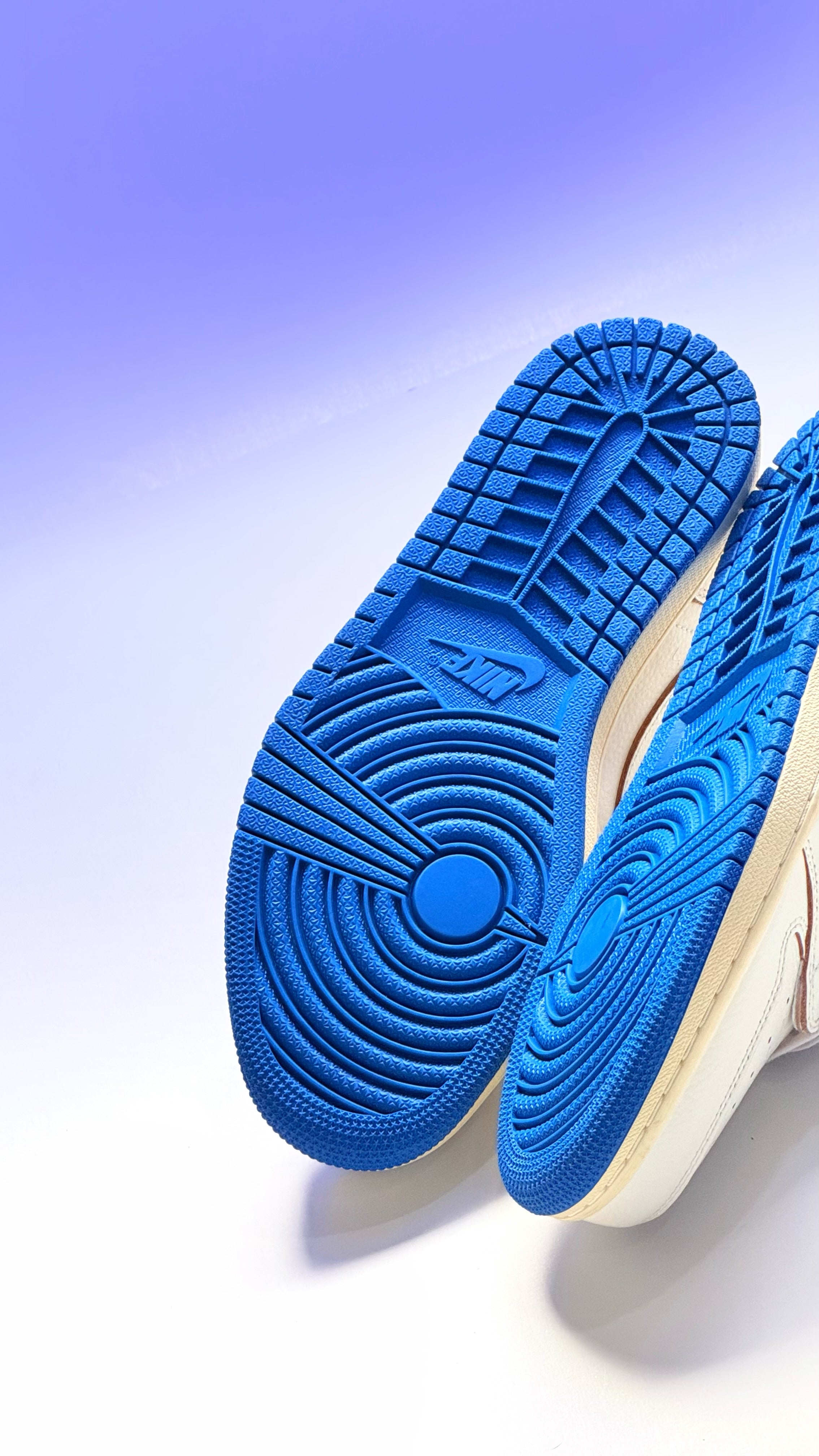 Travis Scott x Air Jordan 1 Low - Fragment Design