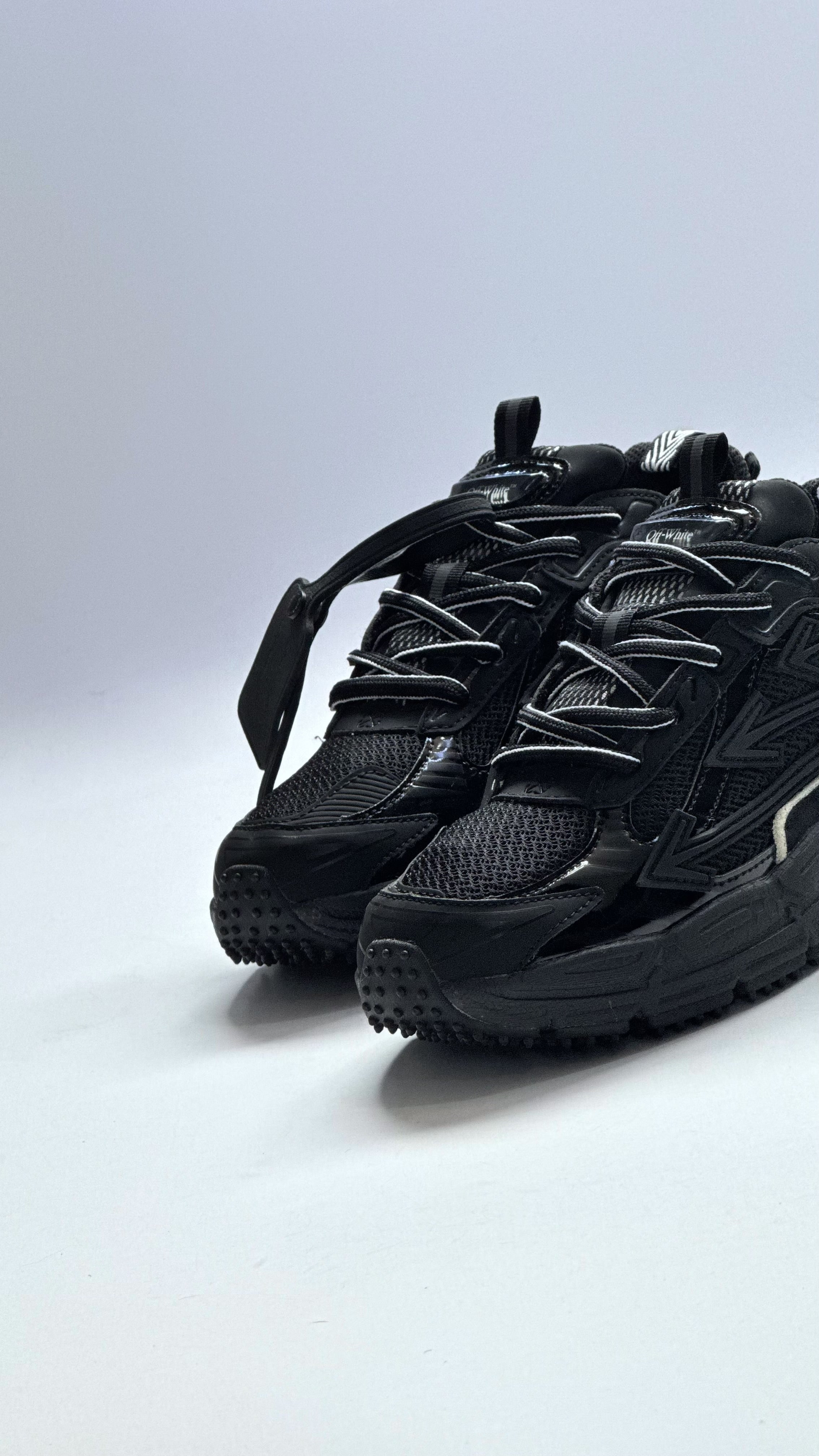 Off-White Be Right Back | Black