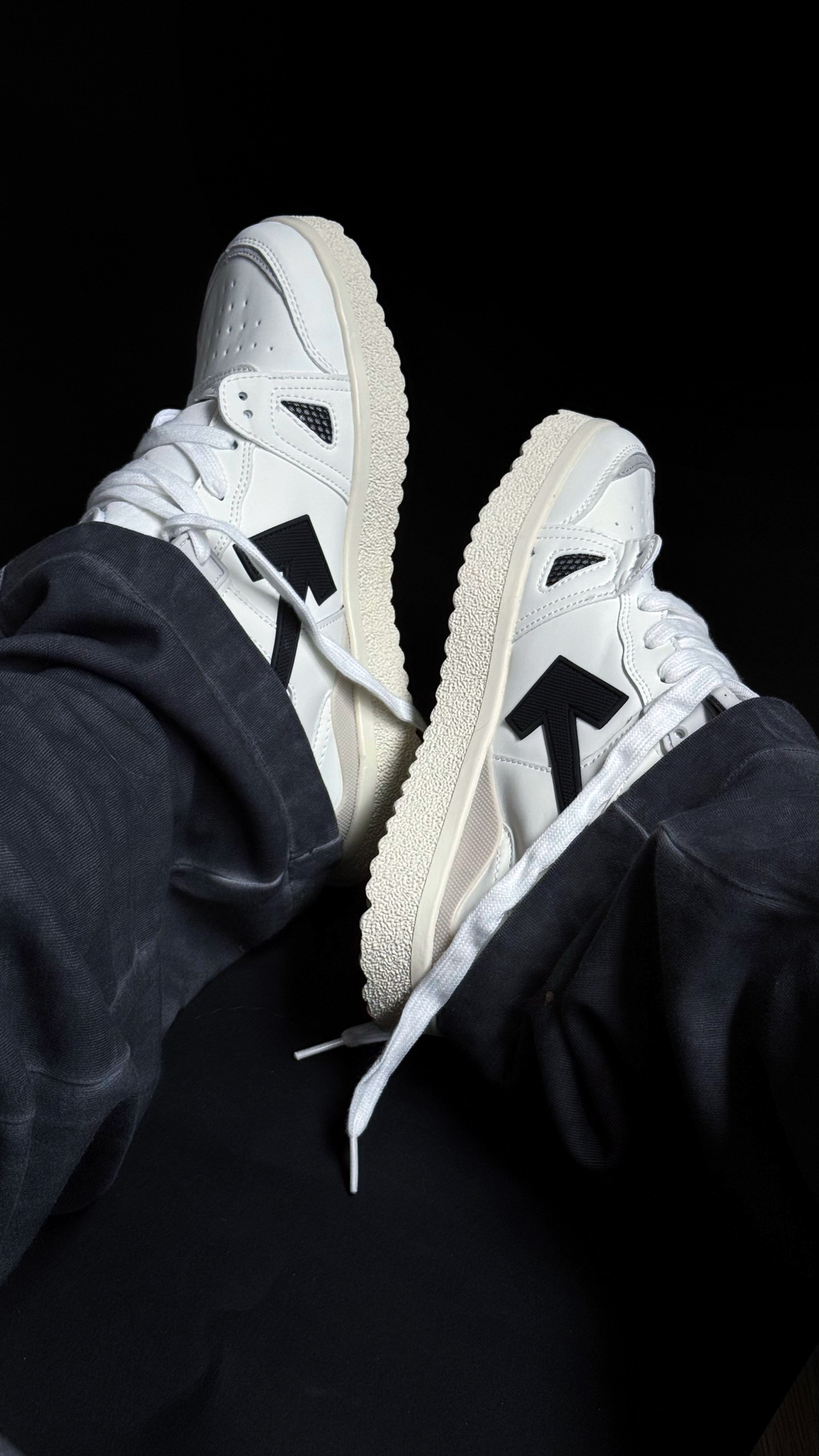 Off-White mid-top Sponge