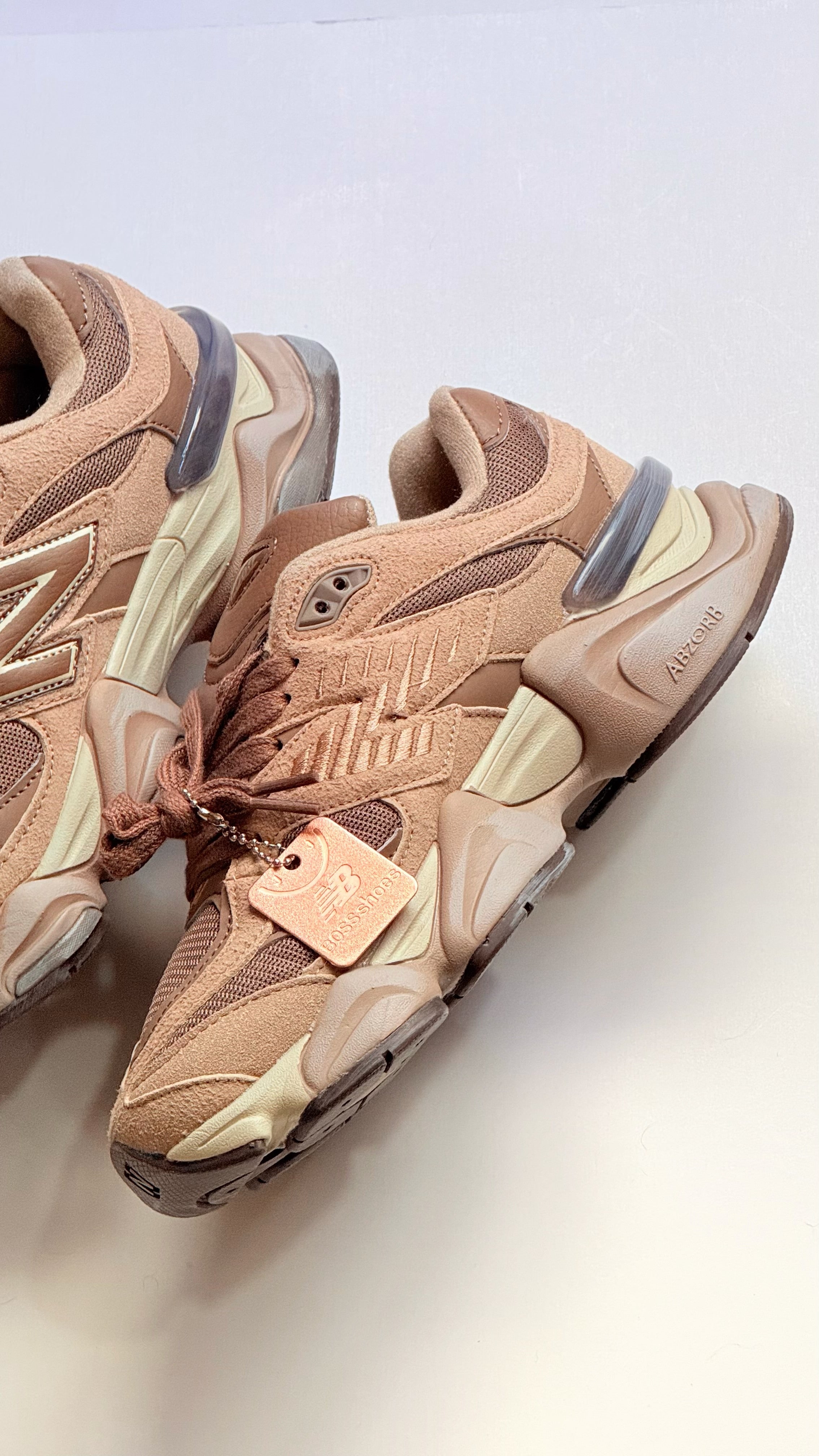 New Balance 9060 Cocoa