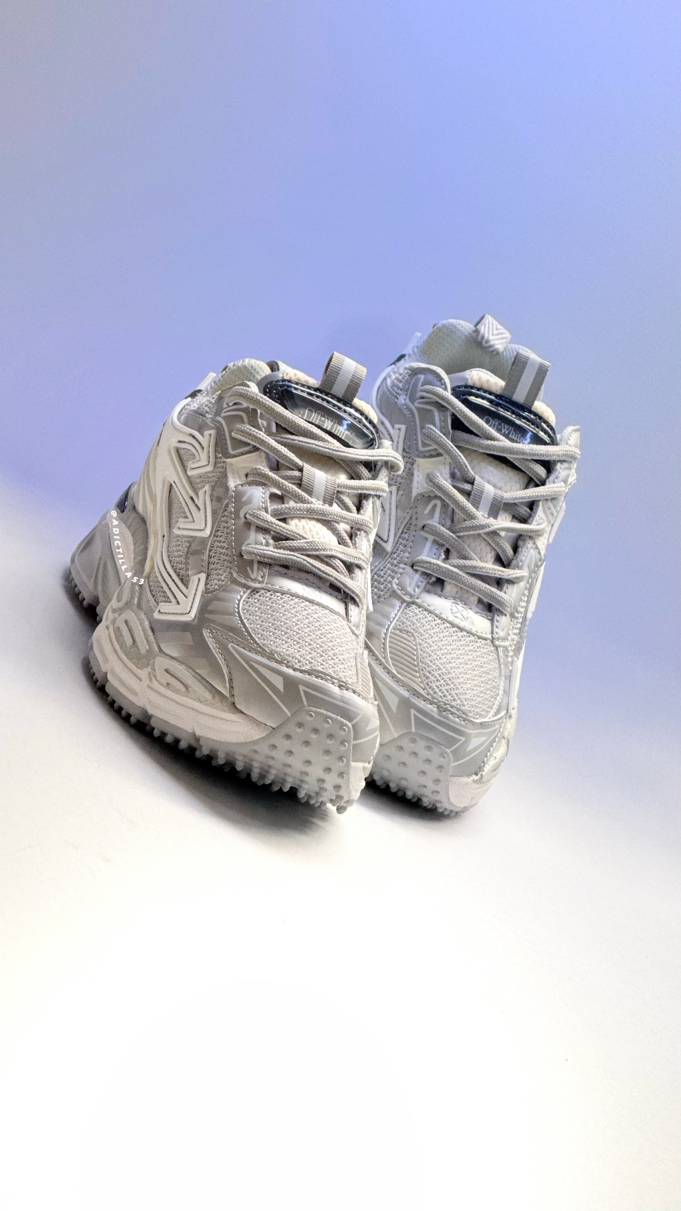 Off White Be Right Back