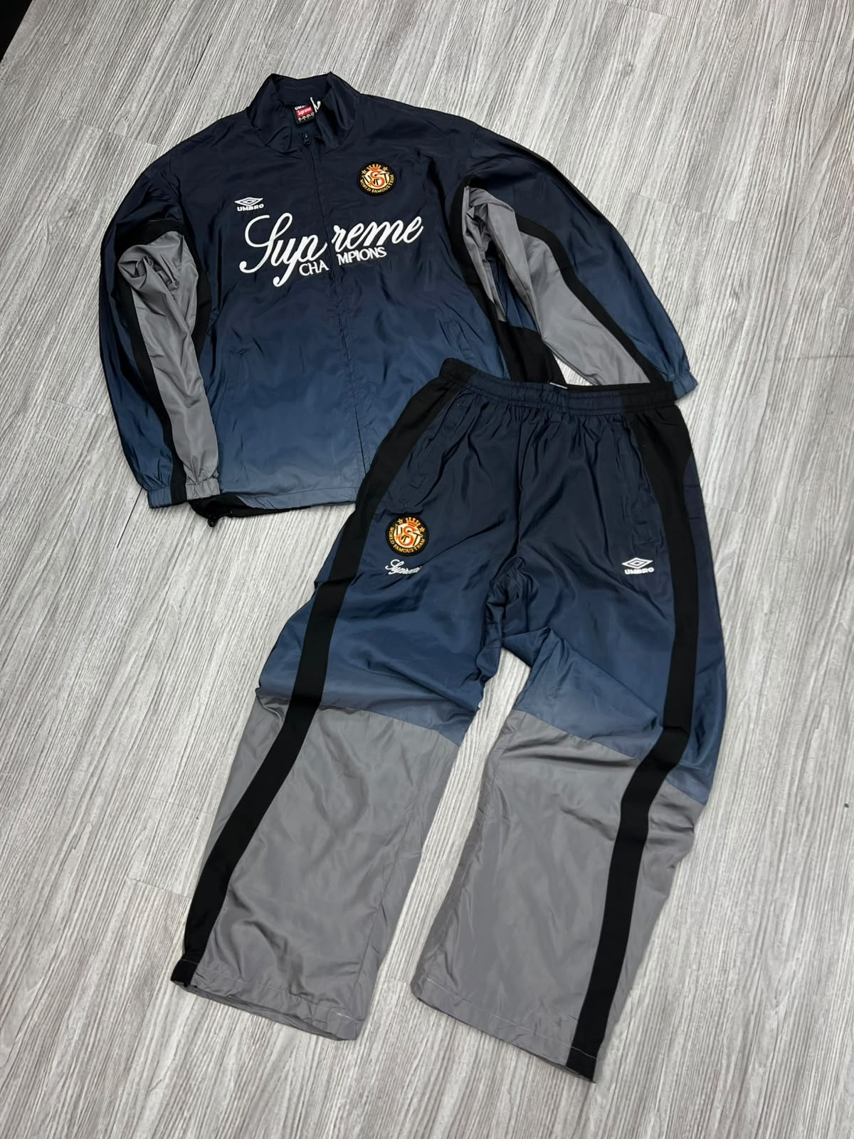 Conjunto Supreme Tracksuit