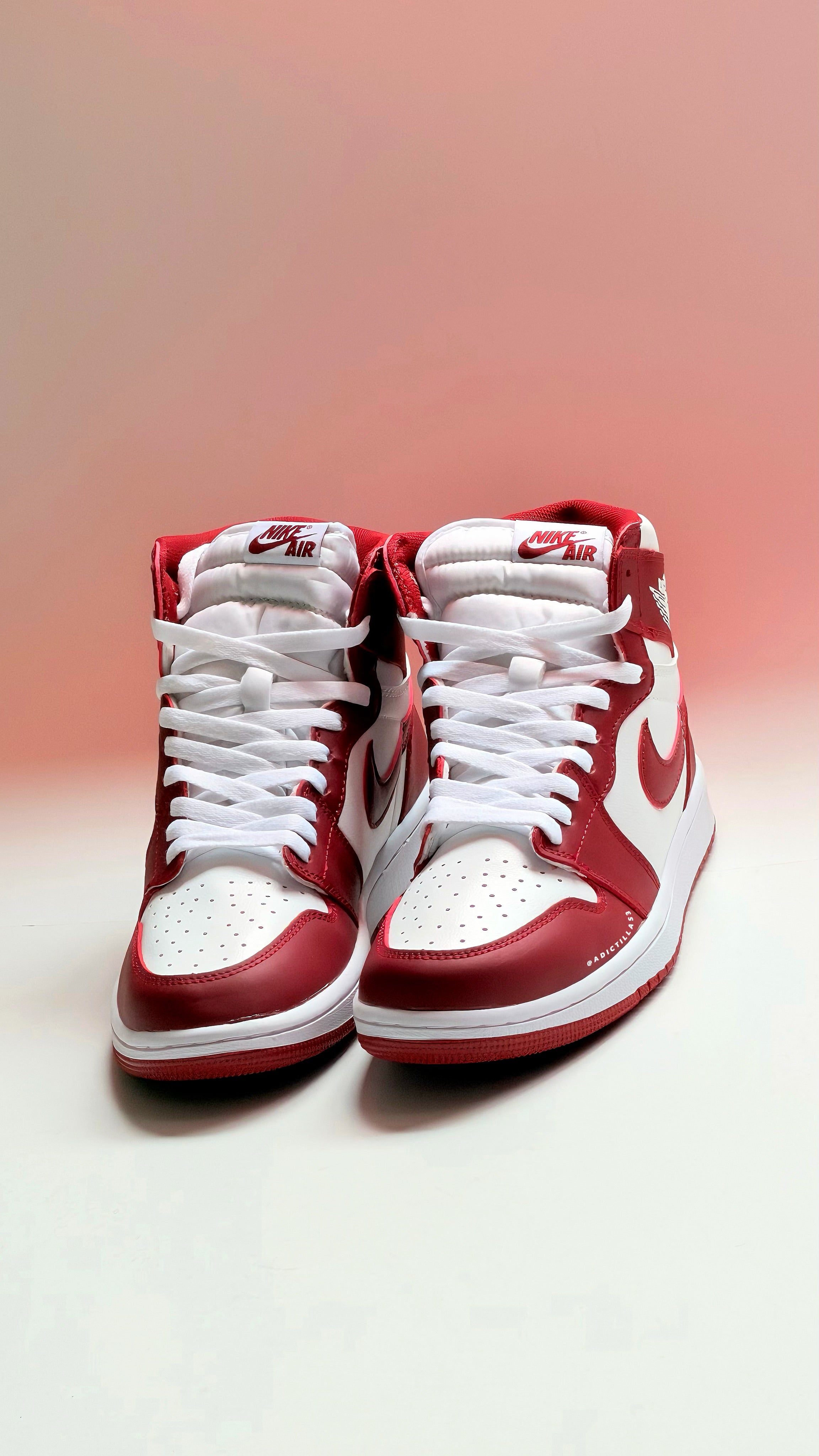 Air Jordan 1 "Team Red"