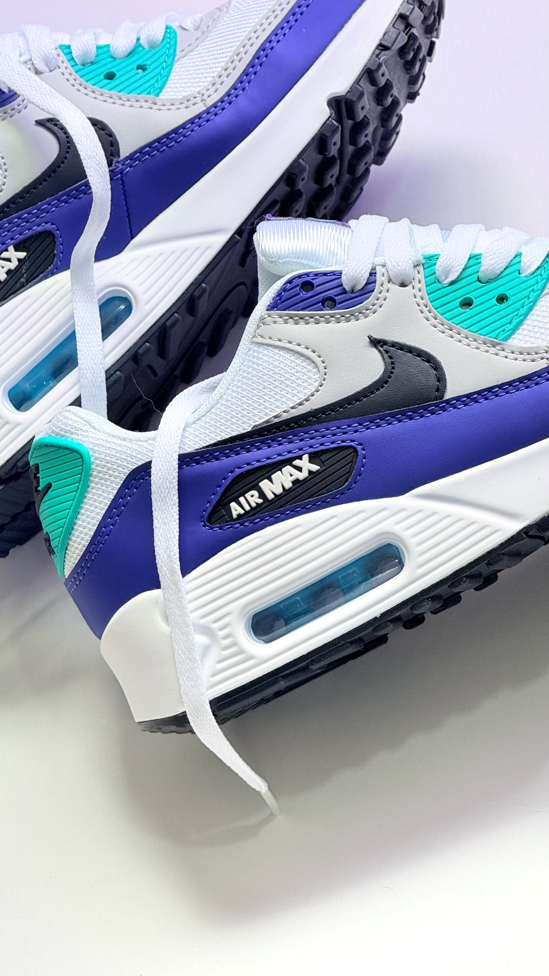 Nike Air Max 90 “ Grape “
