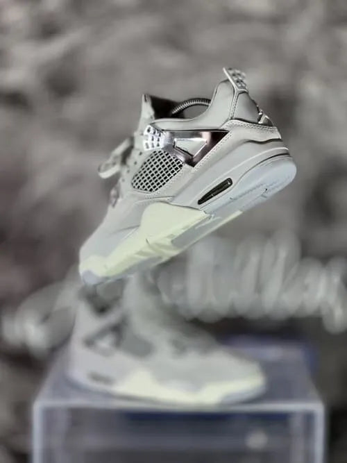 AIR JORDAN 4 FROZEN MOMENTS