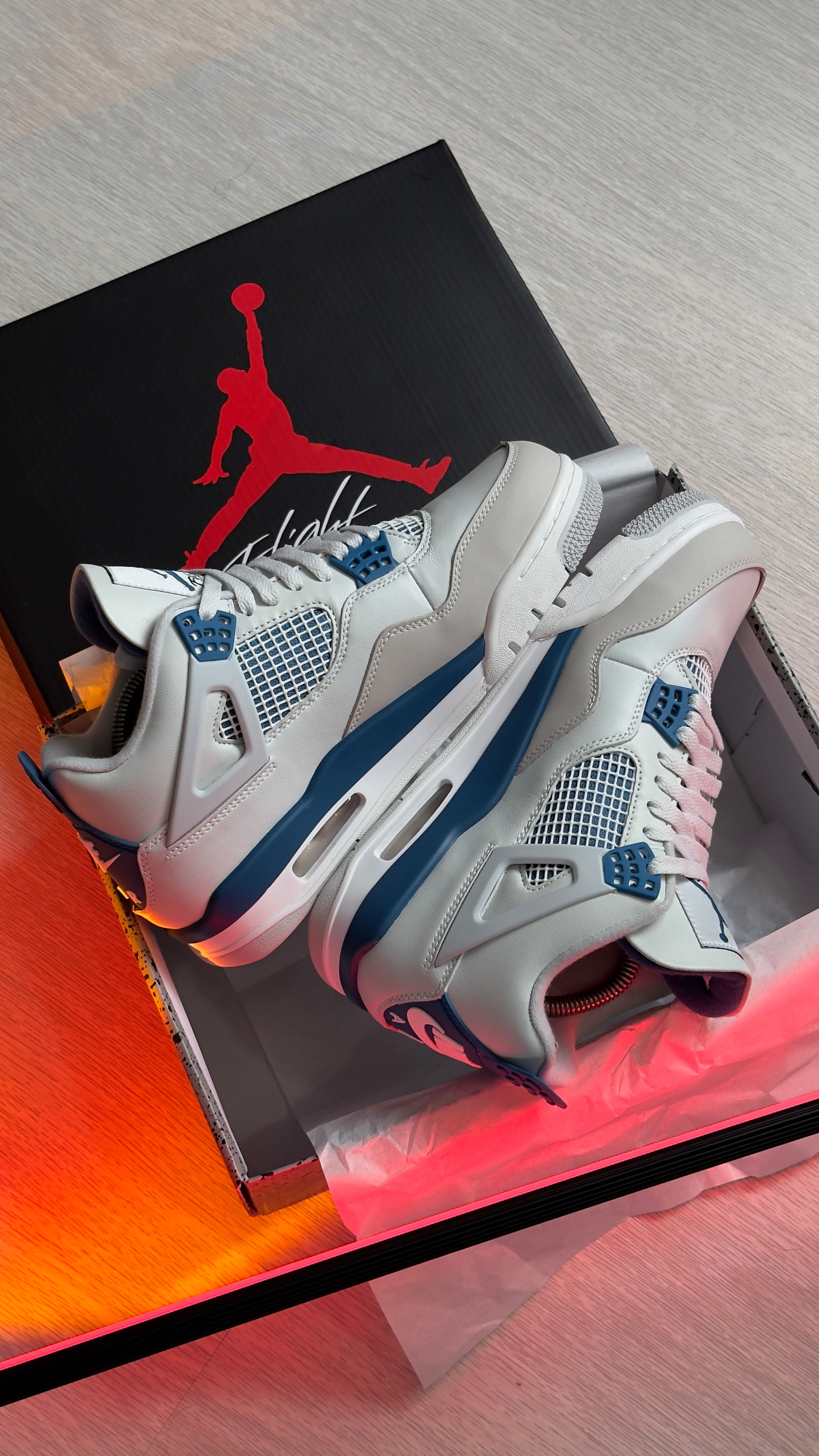 Air Jordan 4 Military Blue