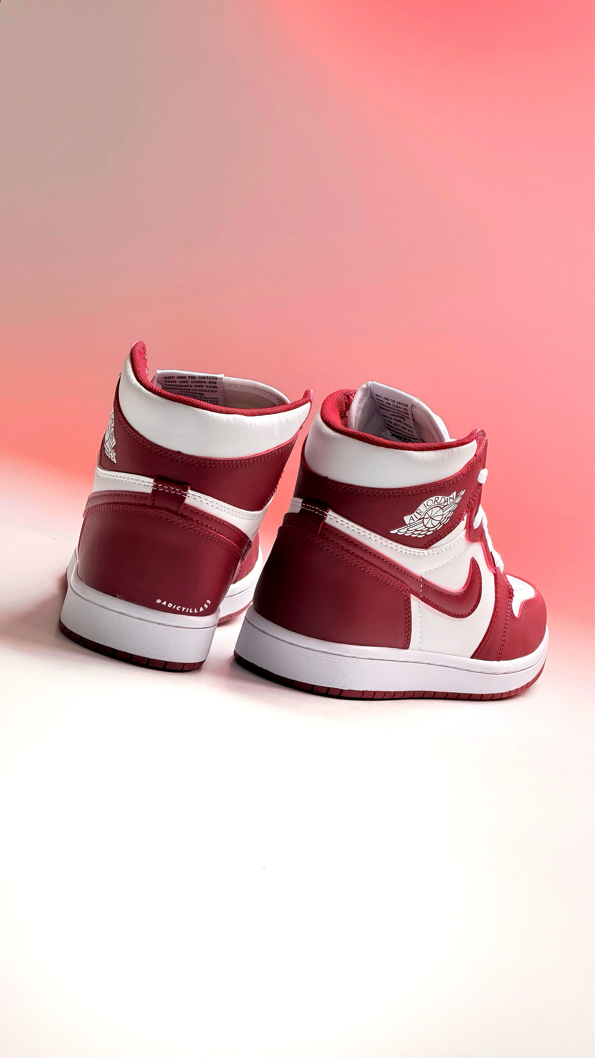 Air Jordan 1 "Team Red"