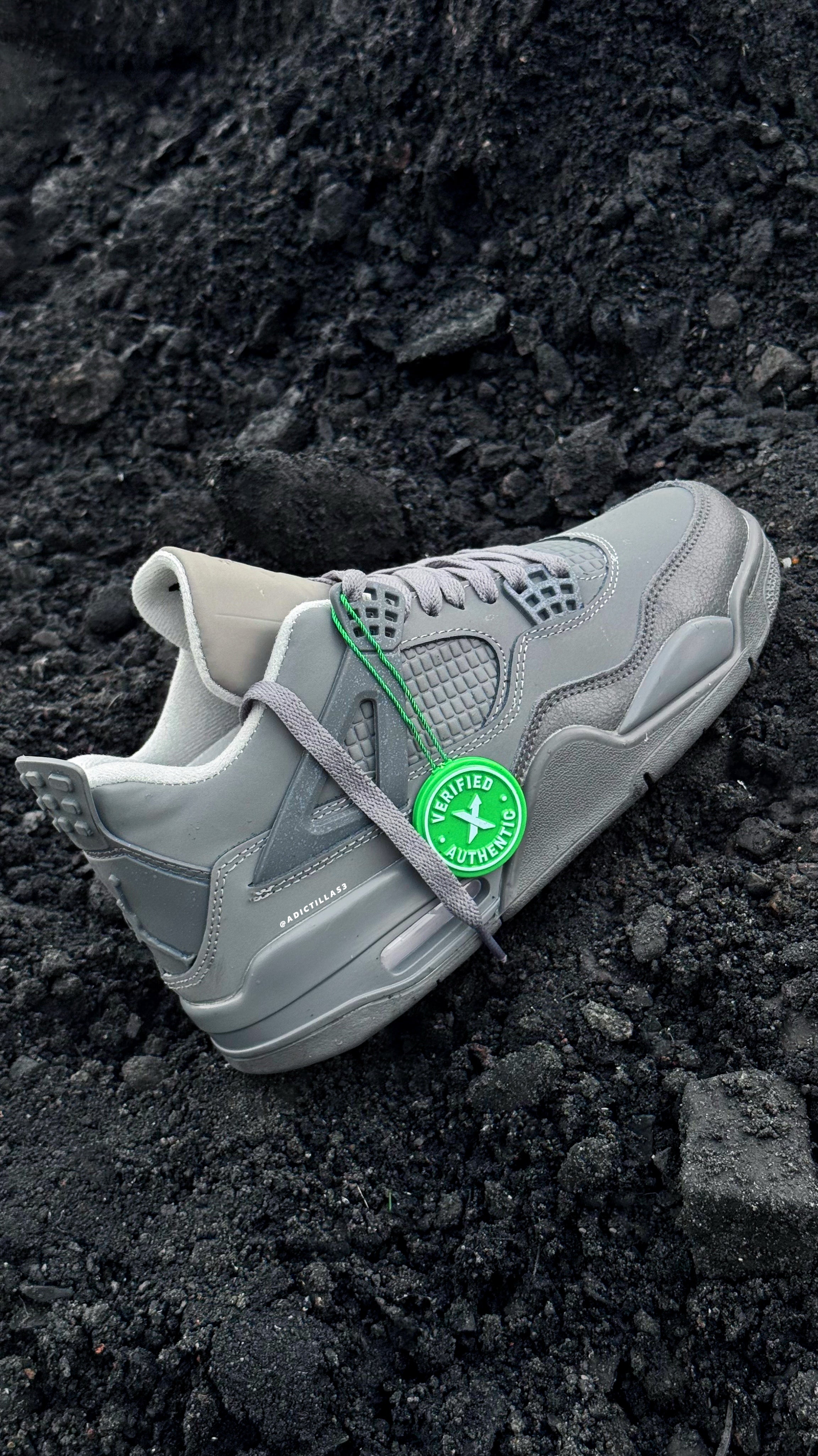 Air Jordan 4 Wet Cemet Paris
