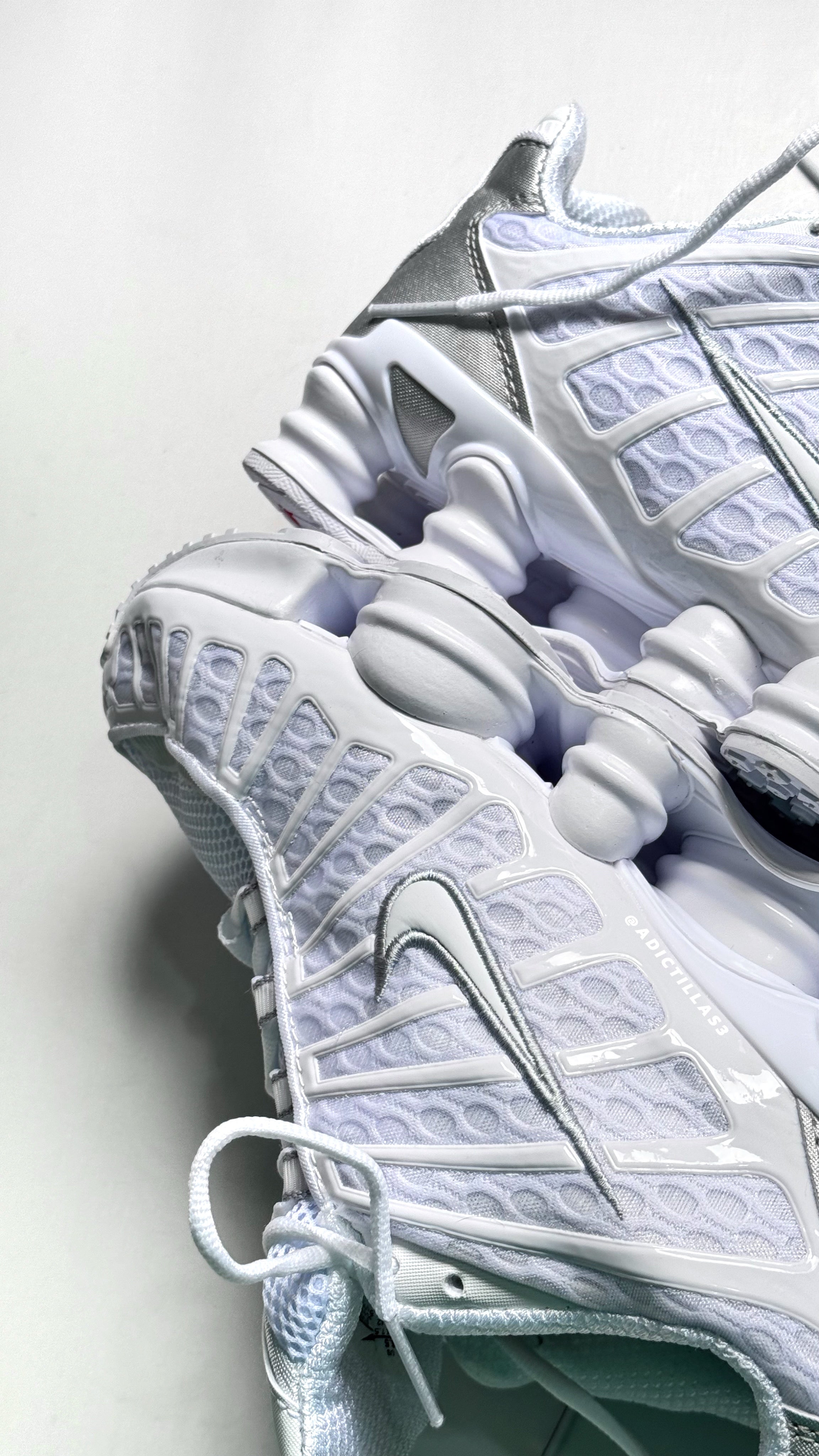Nike Shoxs White