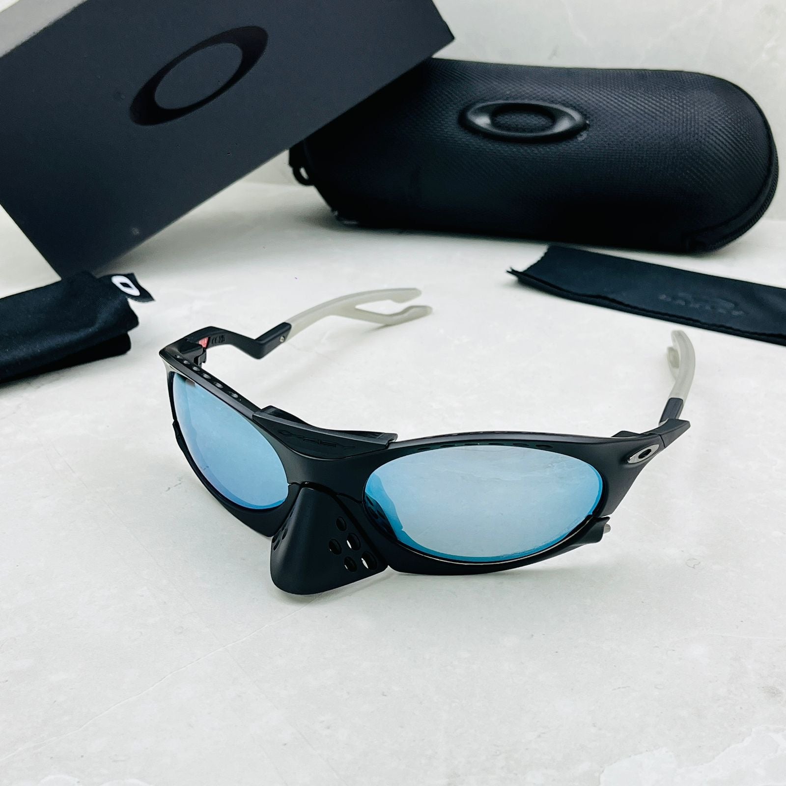 Lentes Oakley Plantaris