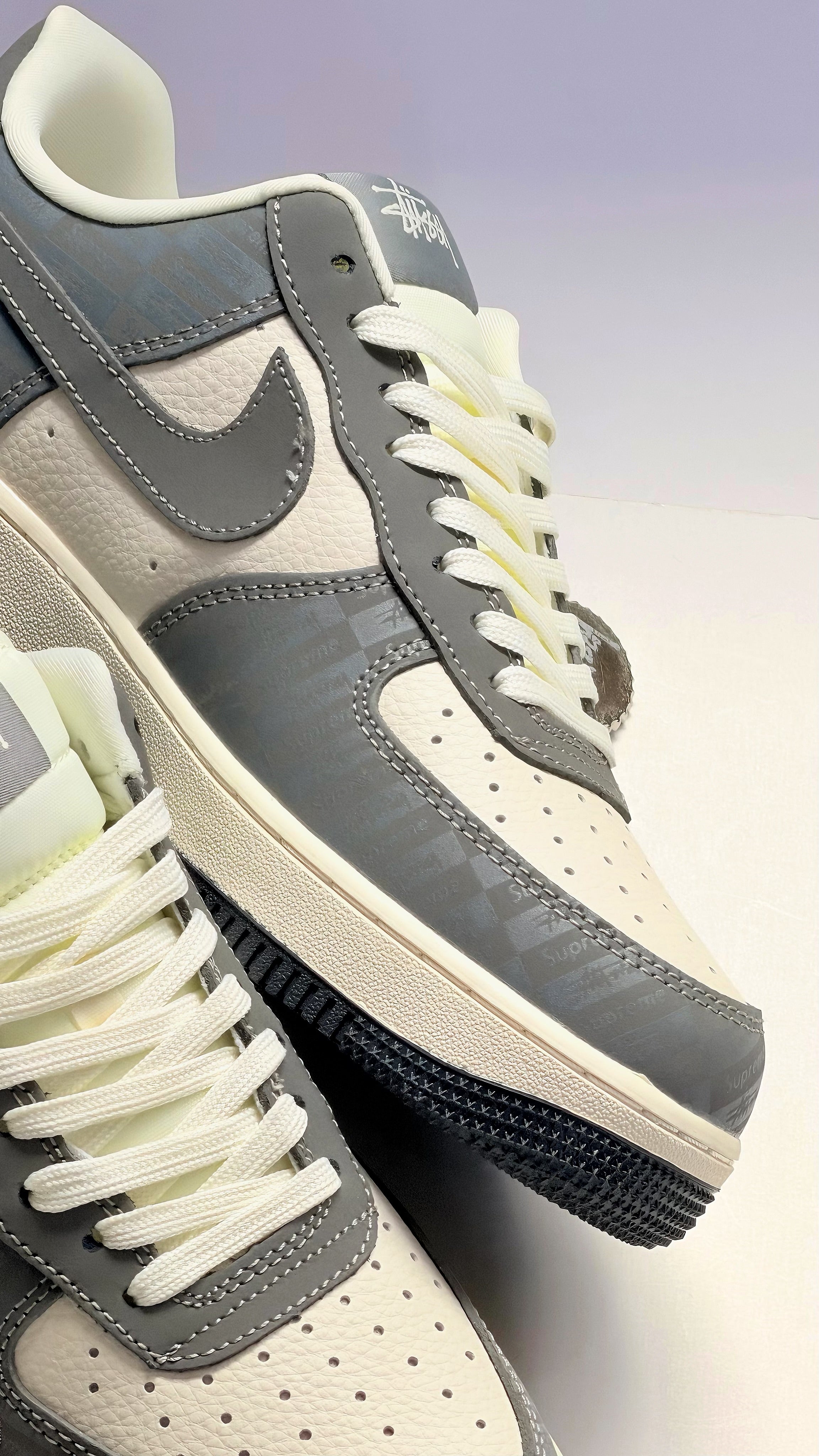 Nike AF1 x Stussy Supreme