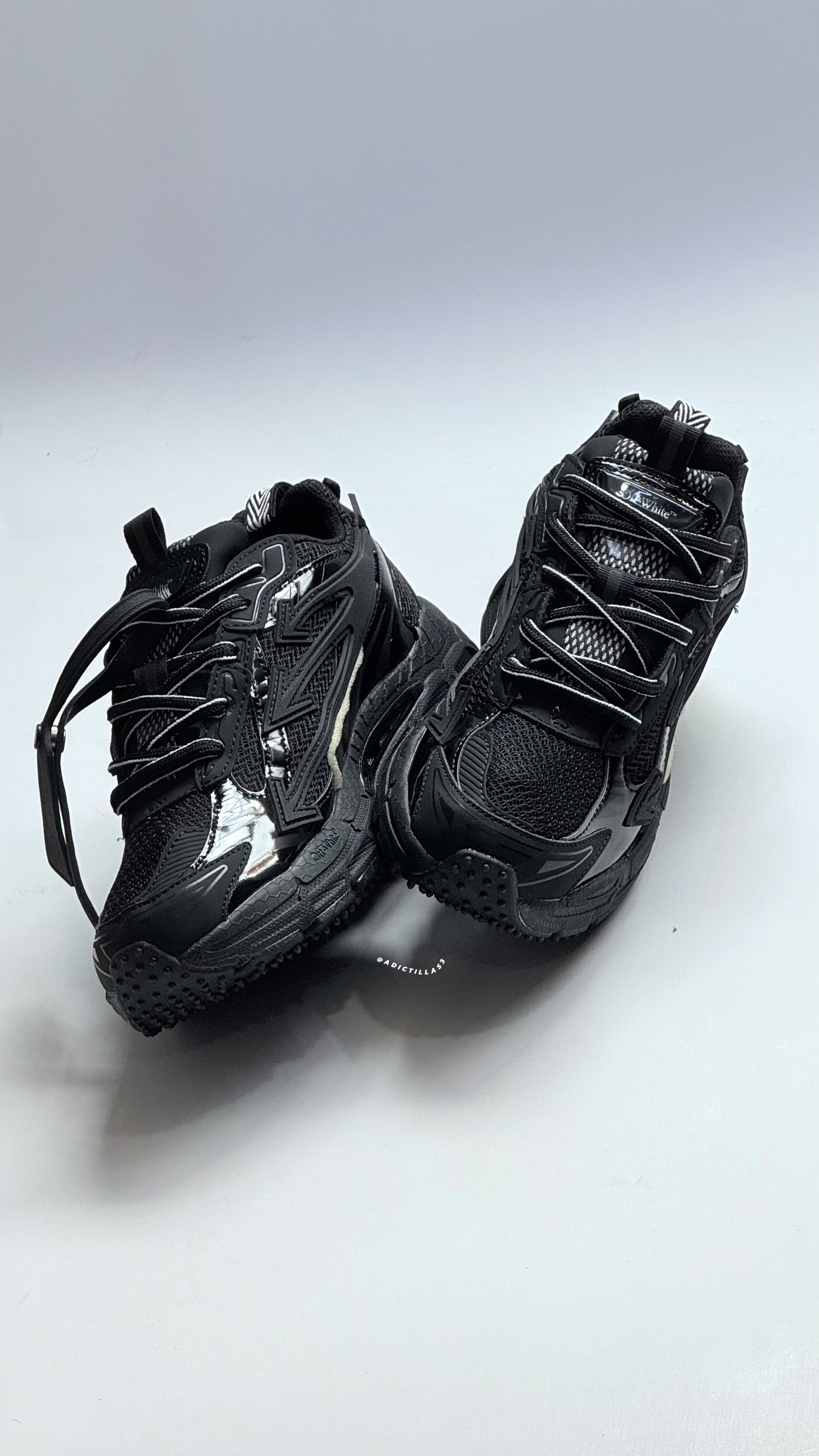 Off-White Be Right Back | Black