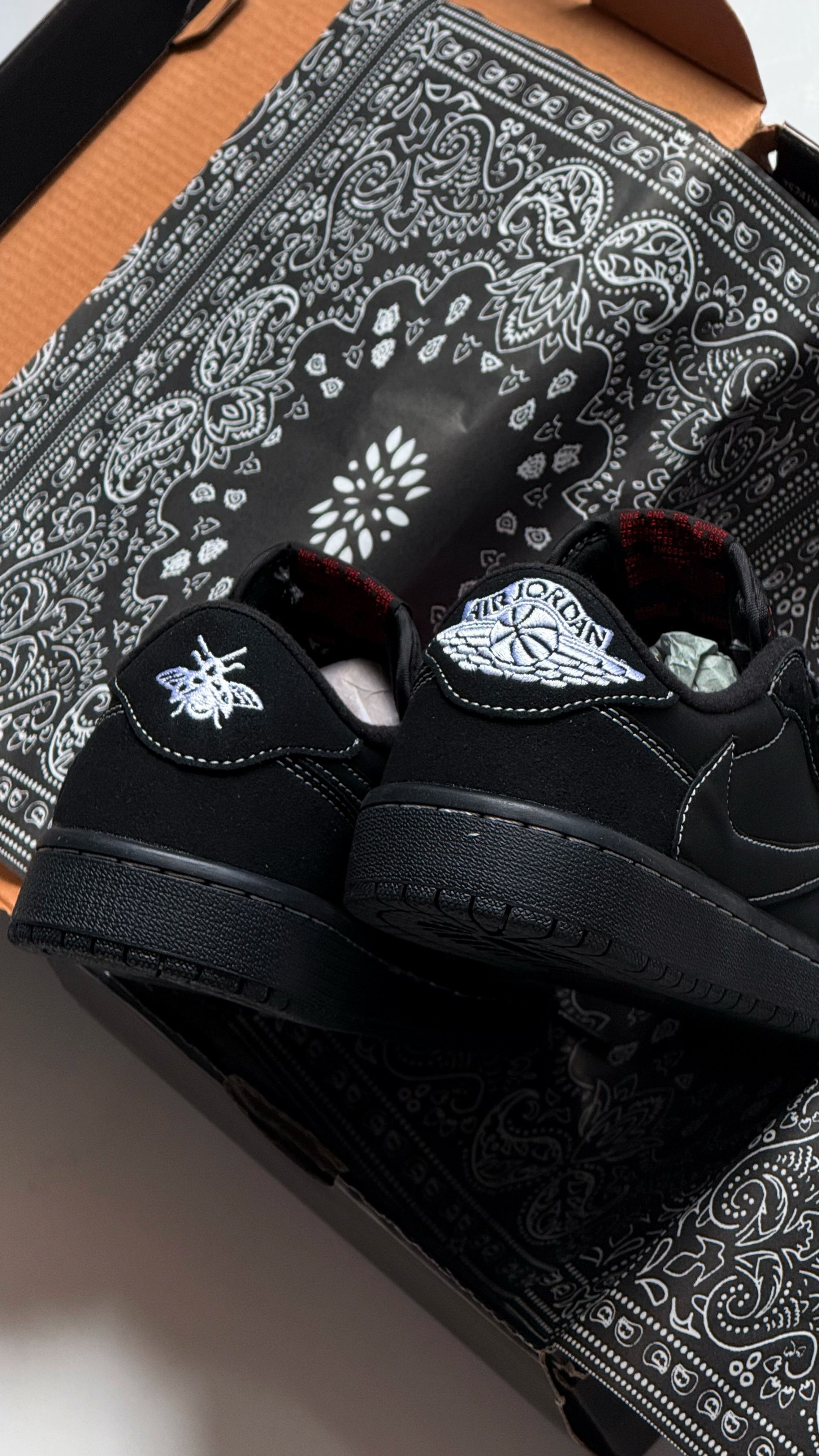 Air Jordan 1 Low Travis Scott “ Black Phantom “