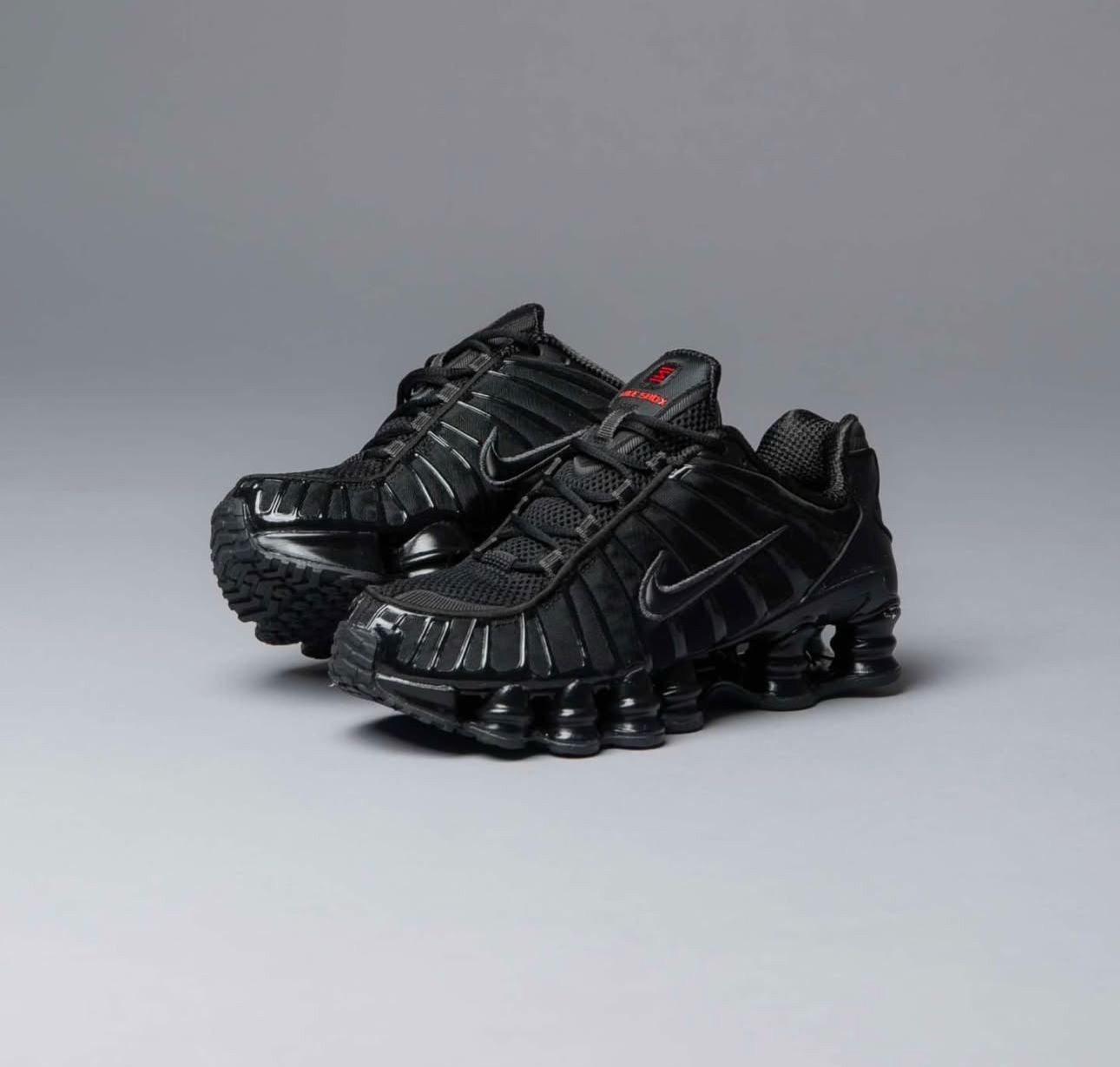 Nike Shoxs Black