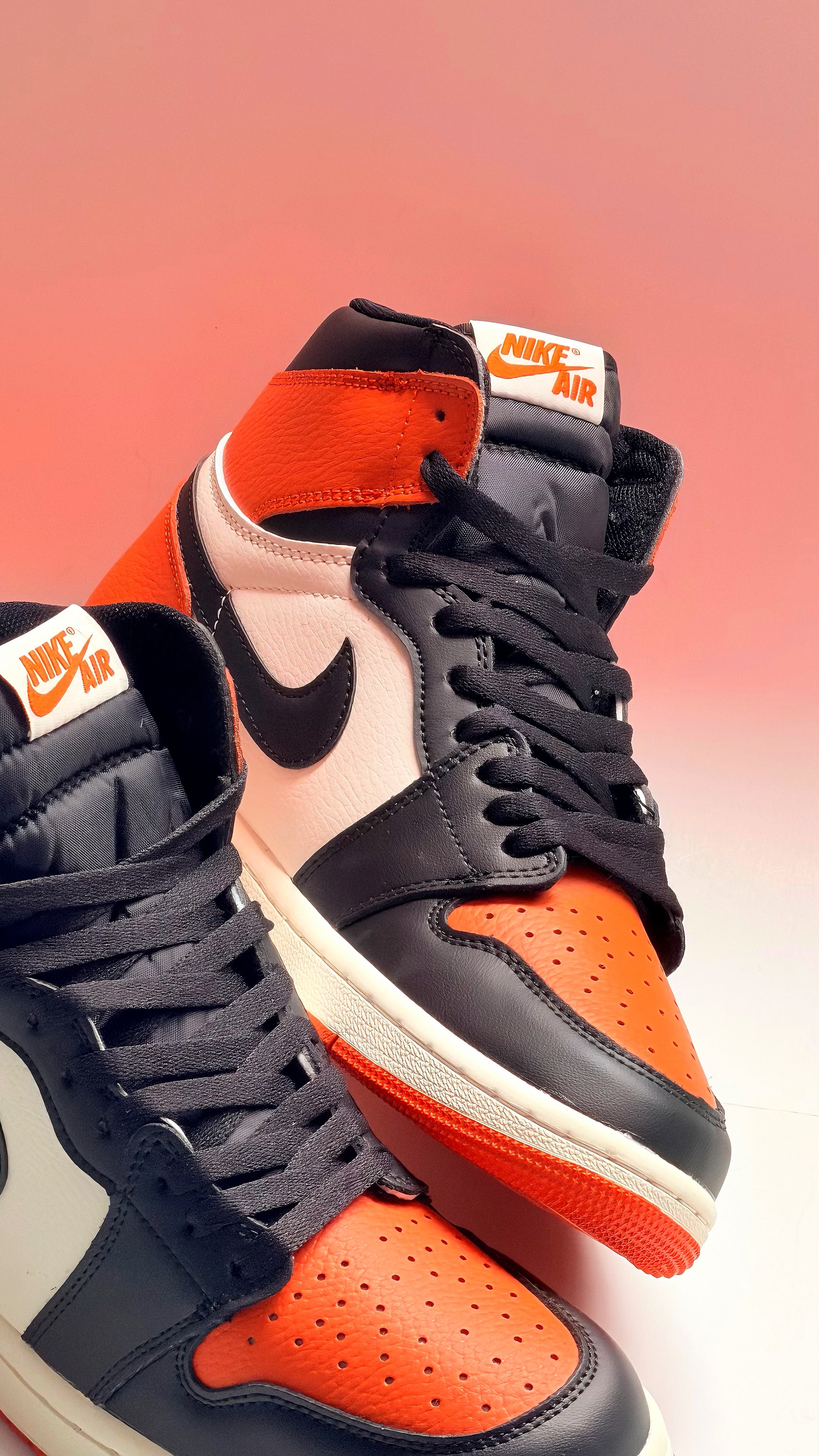 Jordan 1 
“ Shattered Backboard “