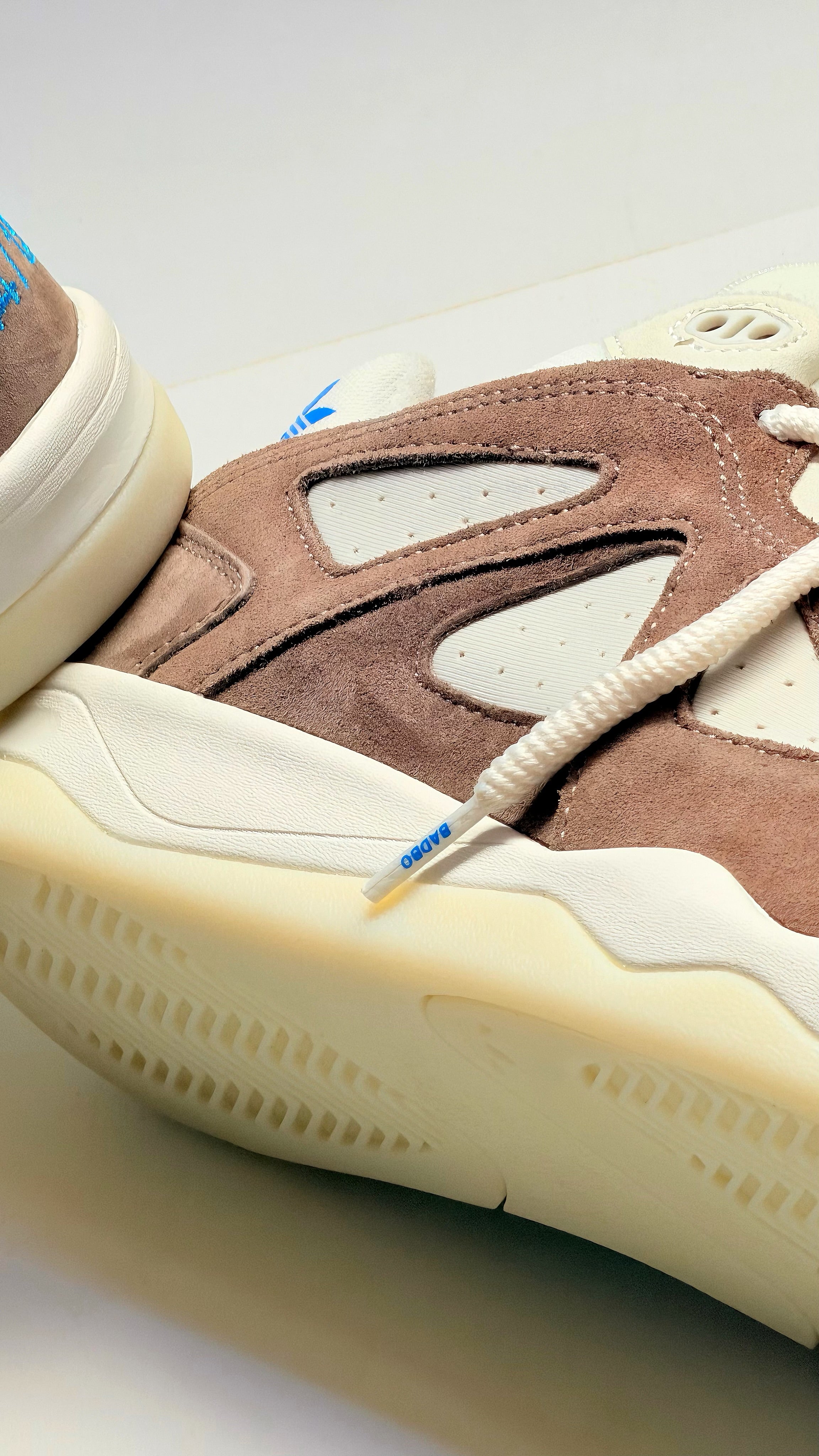 adidas BadBo 1.0
Bad Bunny Brown