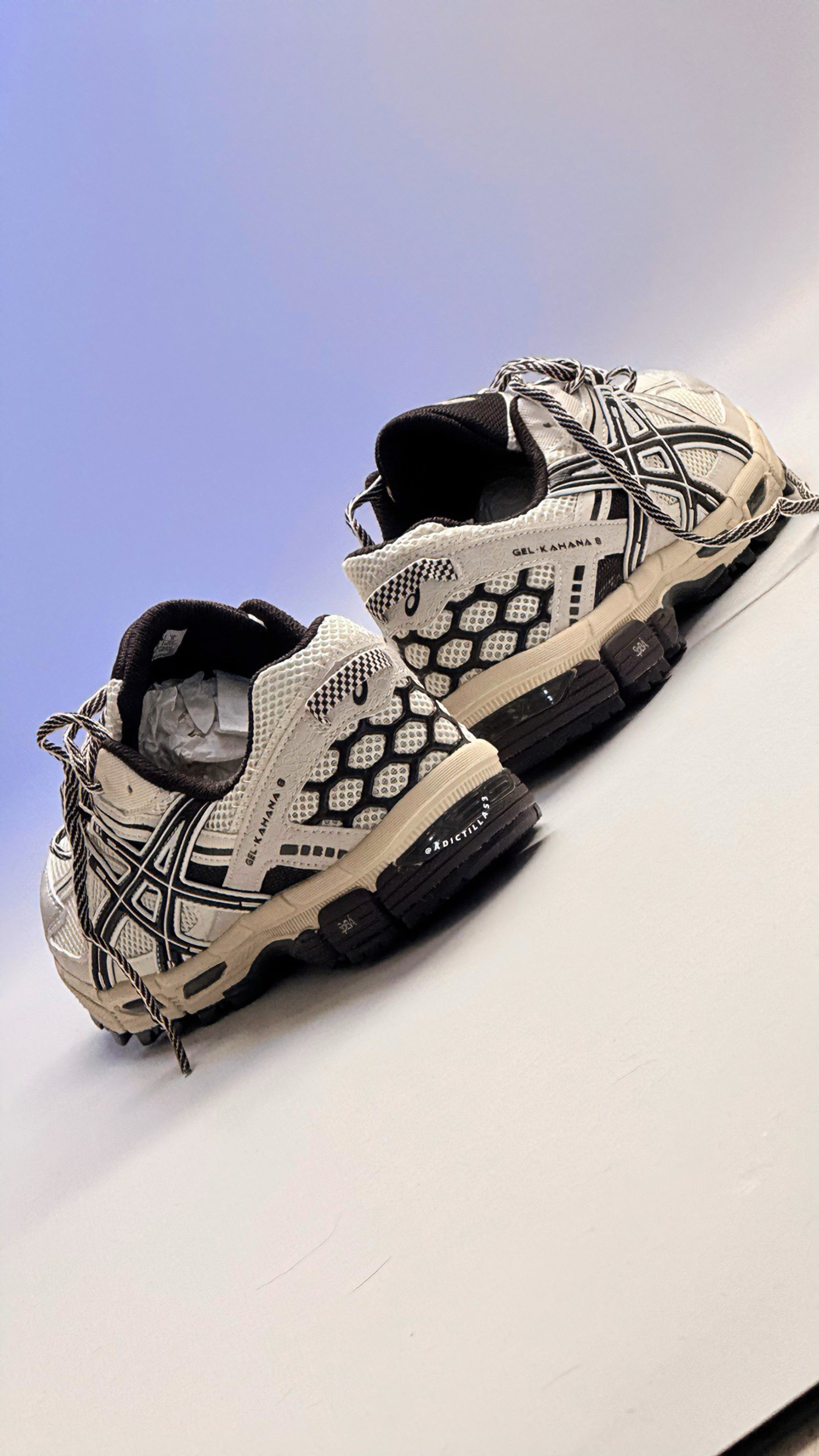 Asics Gel Kahana 8 Beige