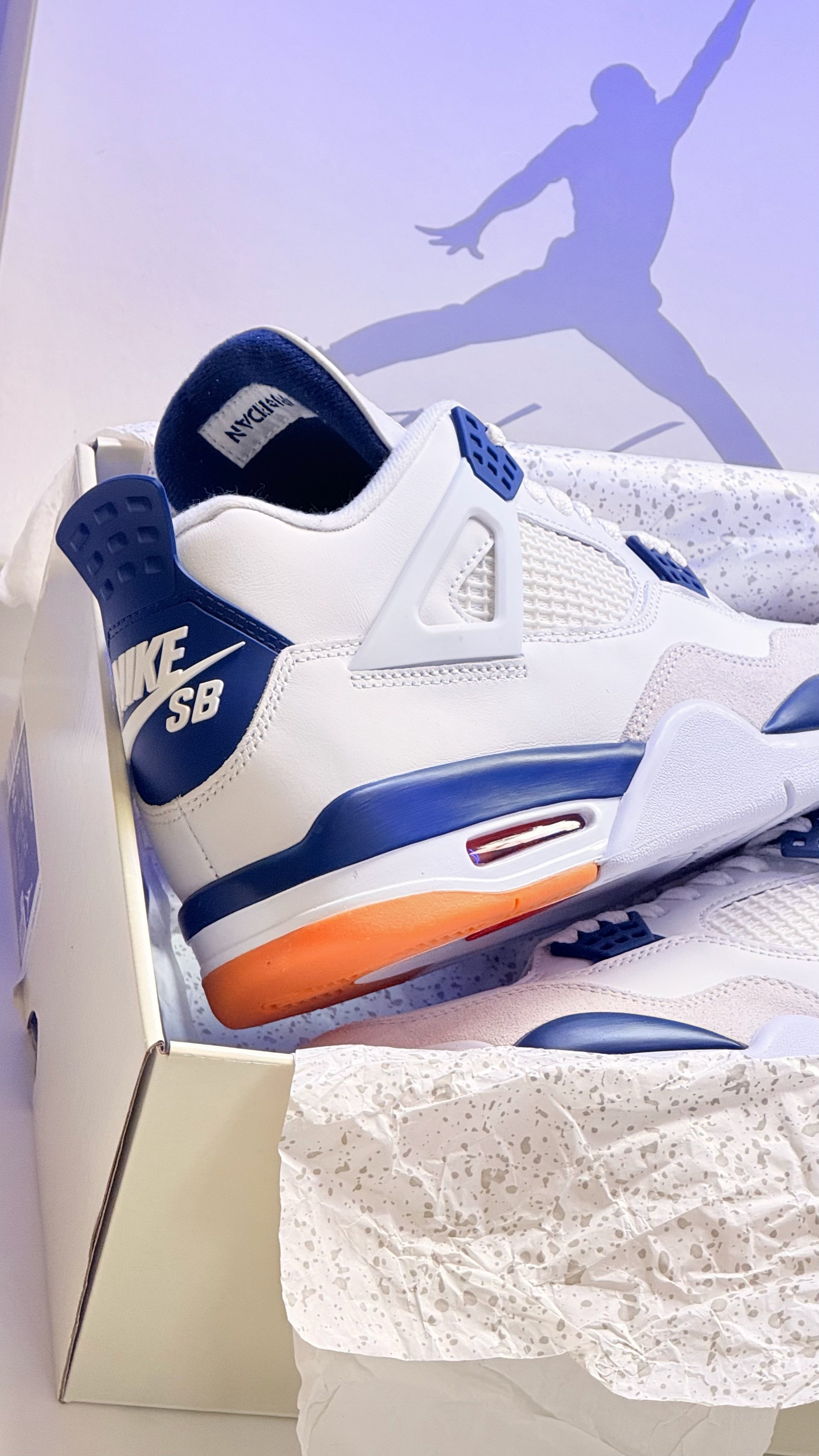 Nike SB x Air Jordan 4
Calzado para hombre