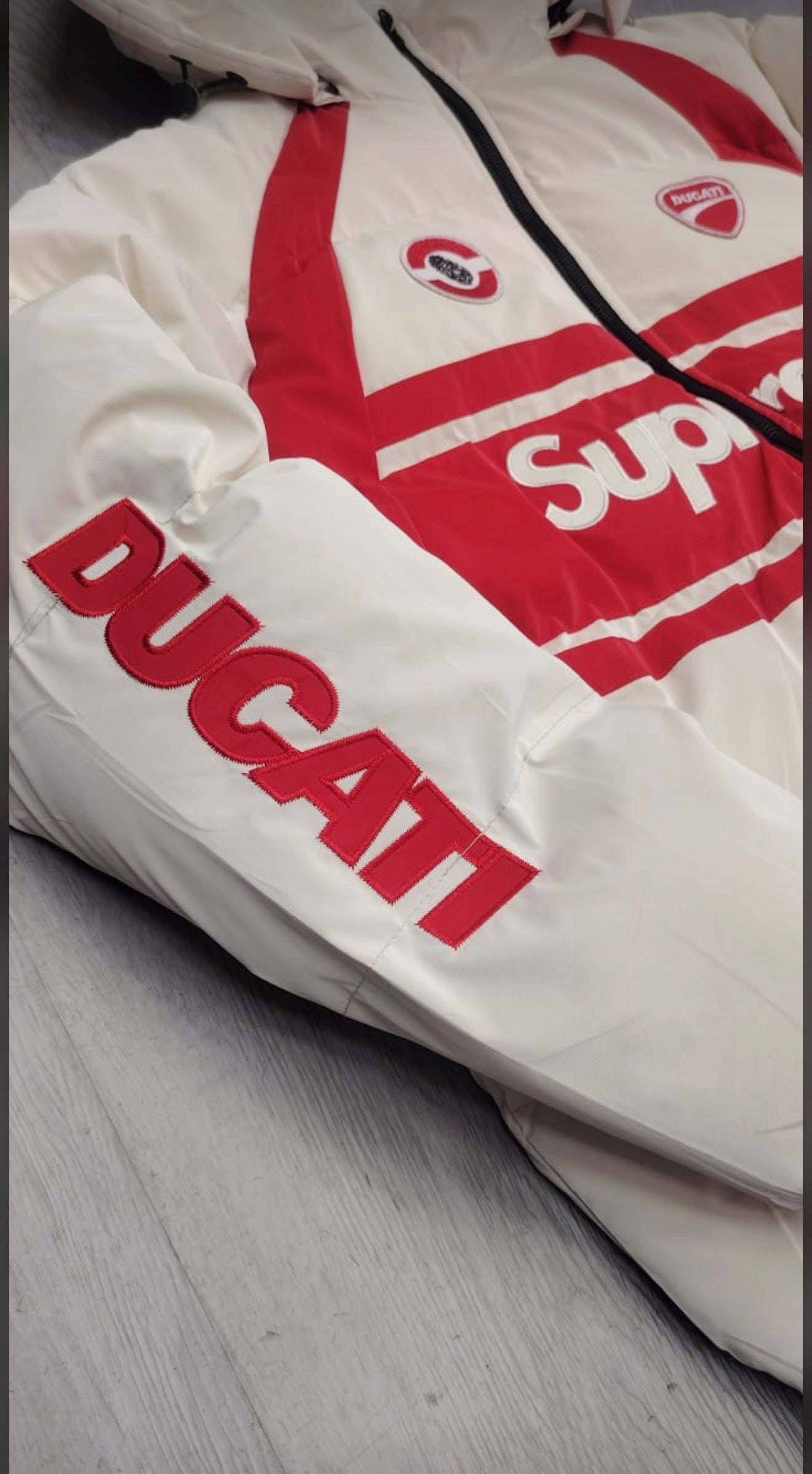 Jacket supreme x Ducati