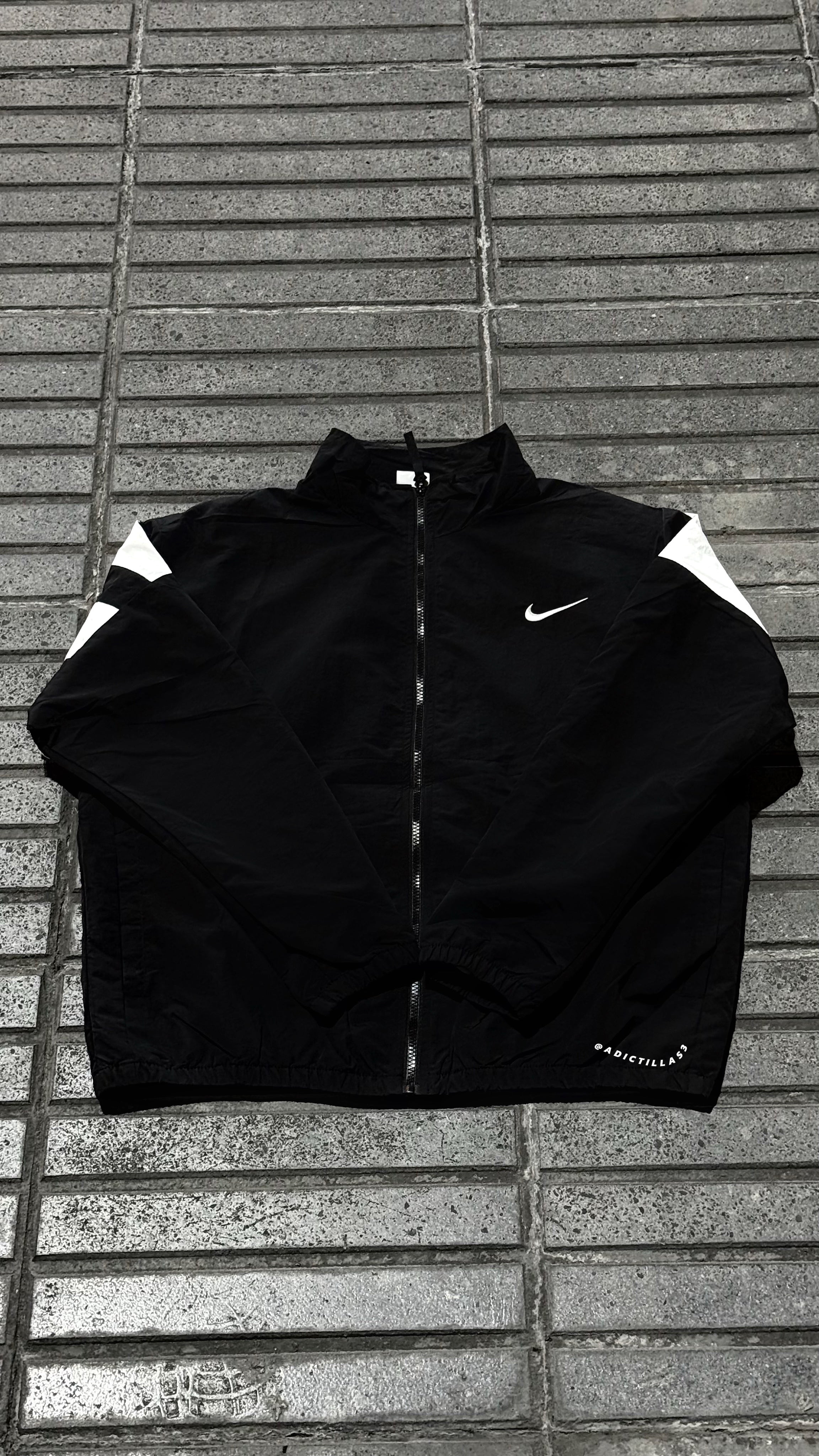 Nike Jacket RompeVientos
