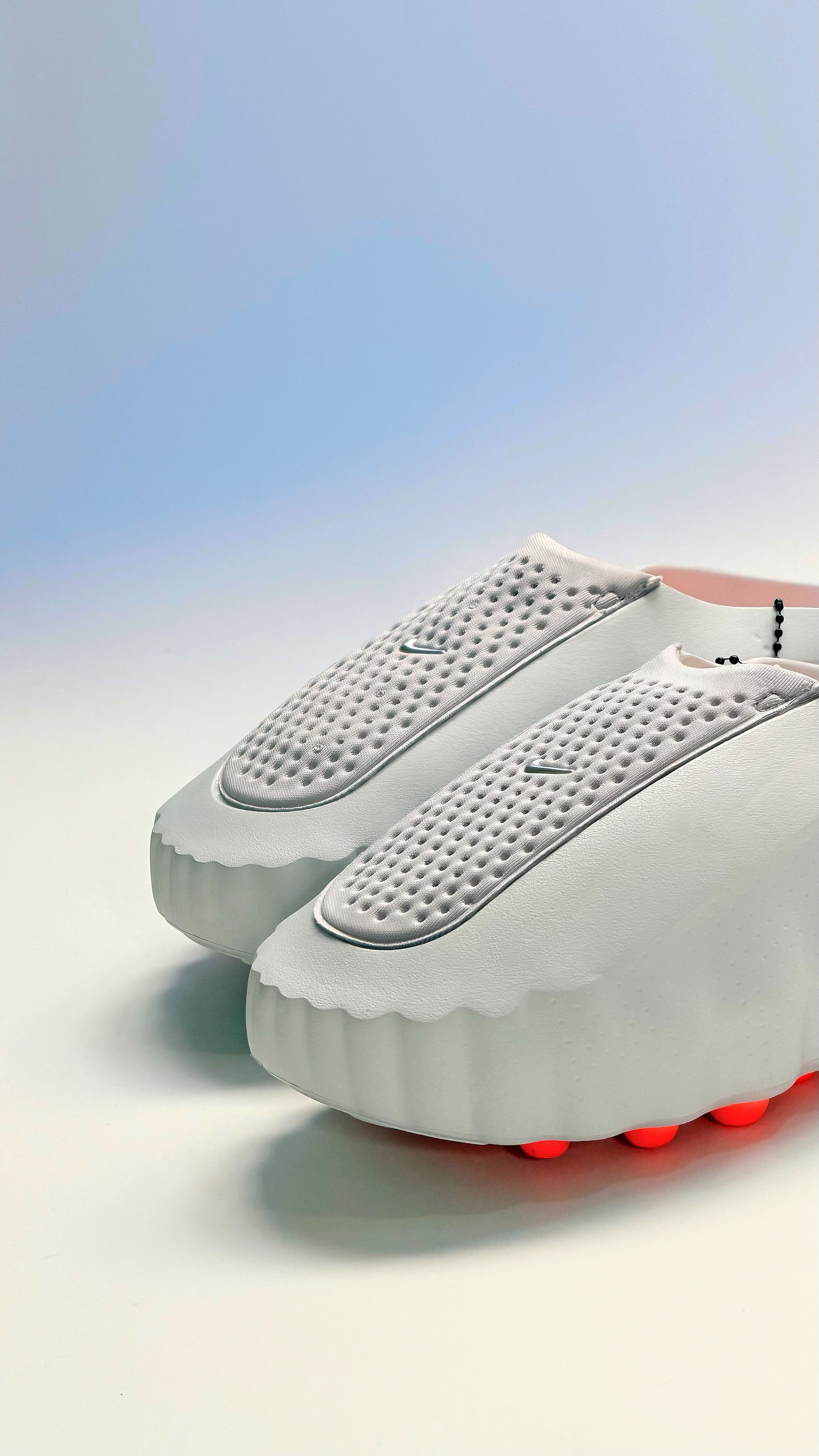 Nike Mind 001