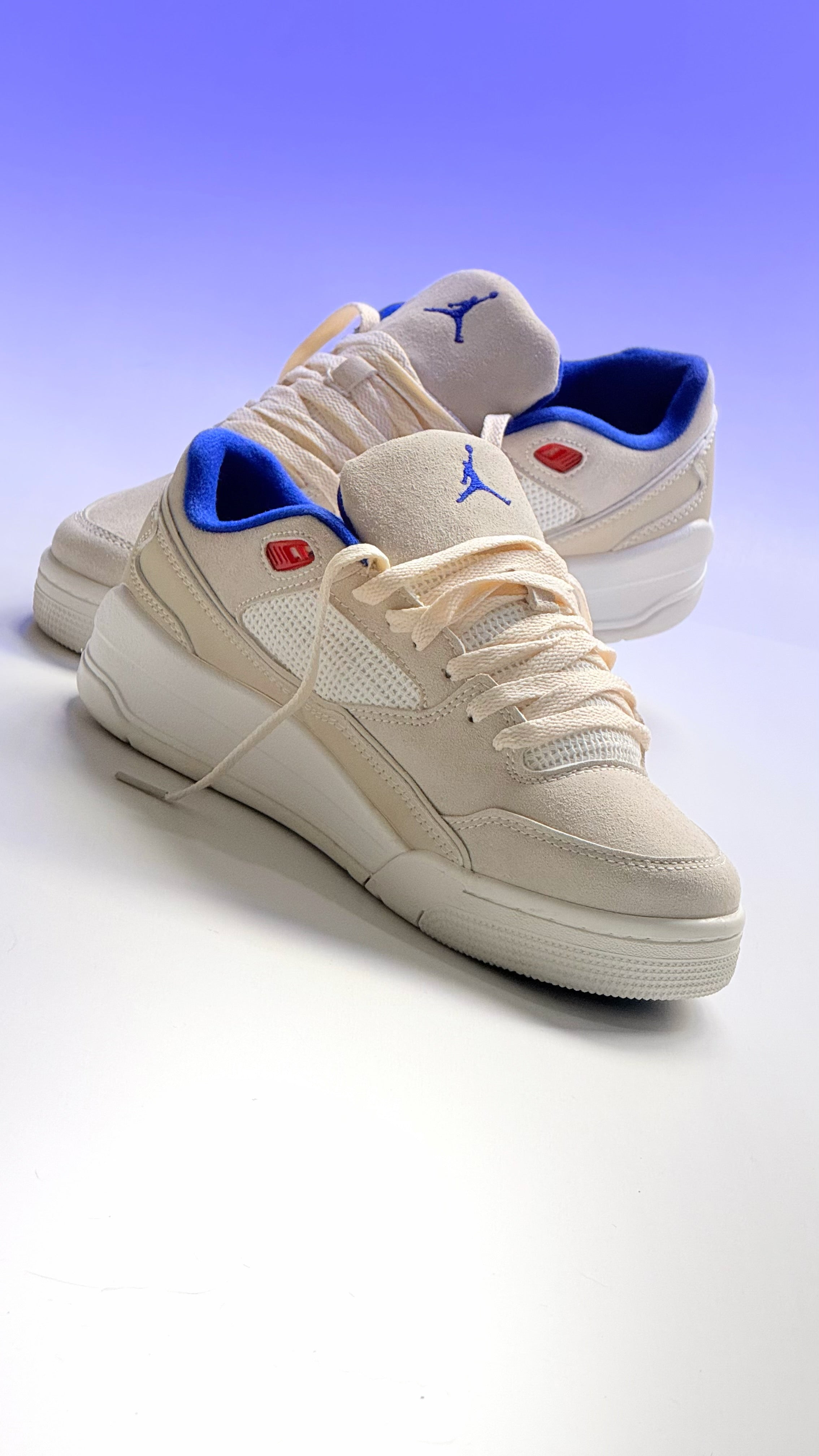 Jordan Flight Court
Men's Shoes