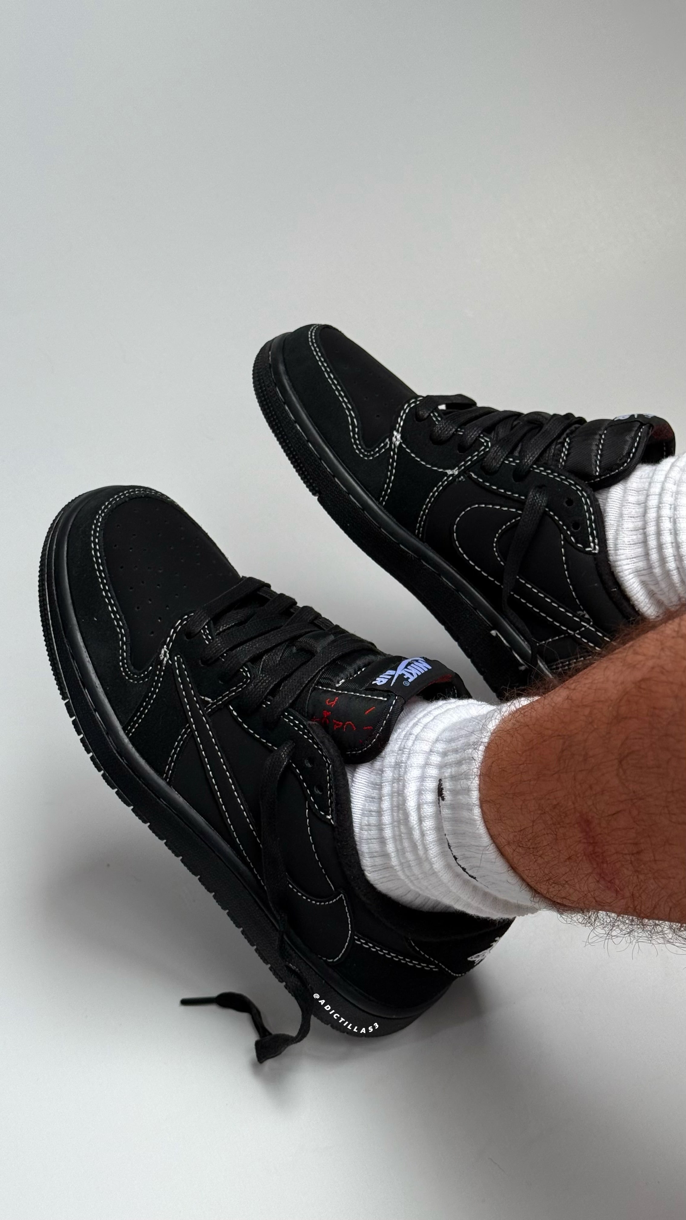 Air Jordan 1 Low Travis Scott “ Black Phantom “