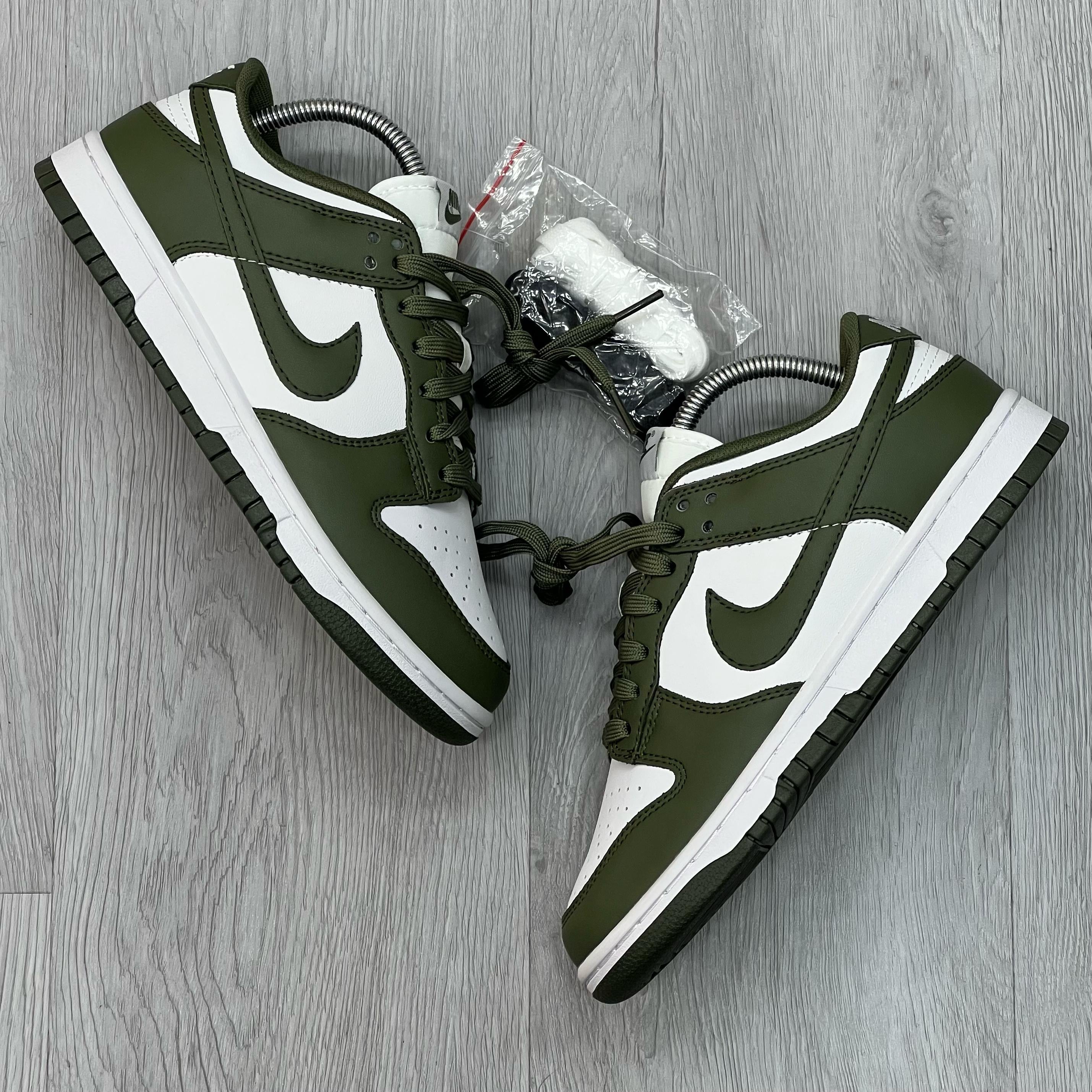 NIKE DUNK LOW "MEDIUM OLIVE"