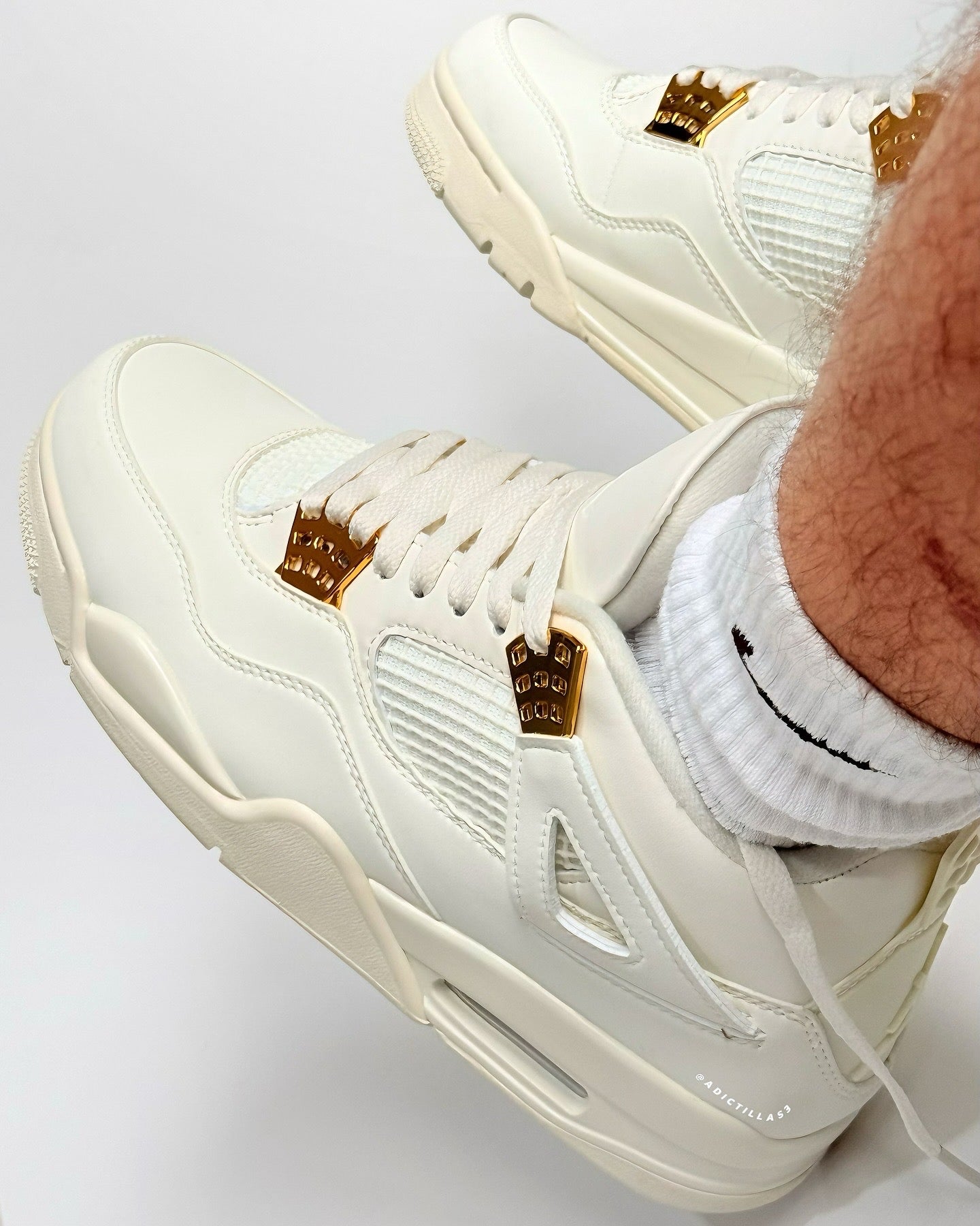 Air Jordan 4 Retro 'White & Gold'