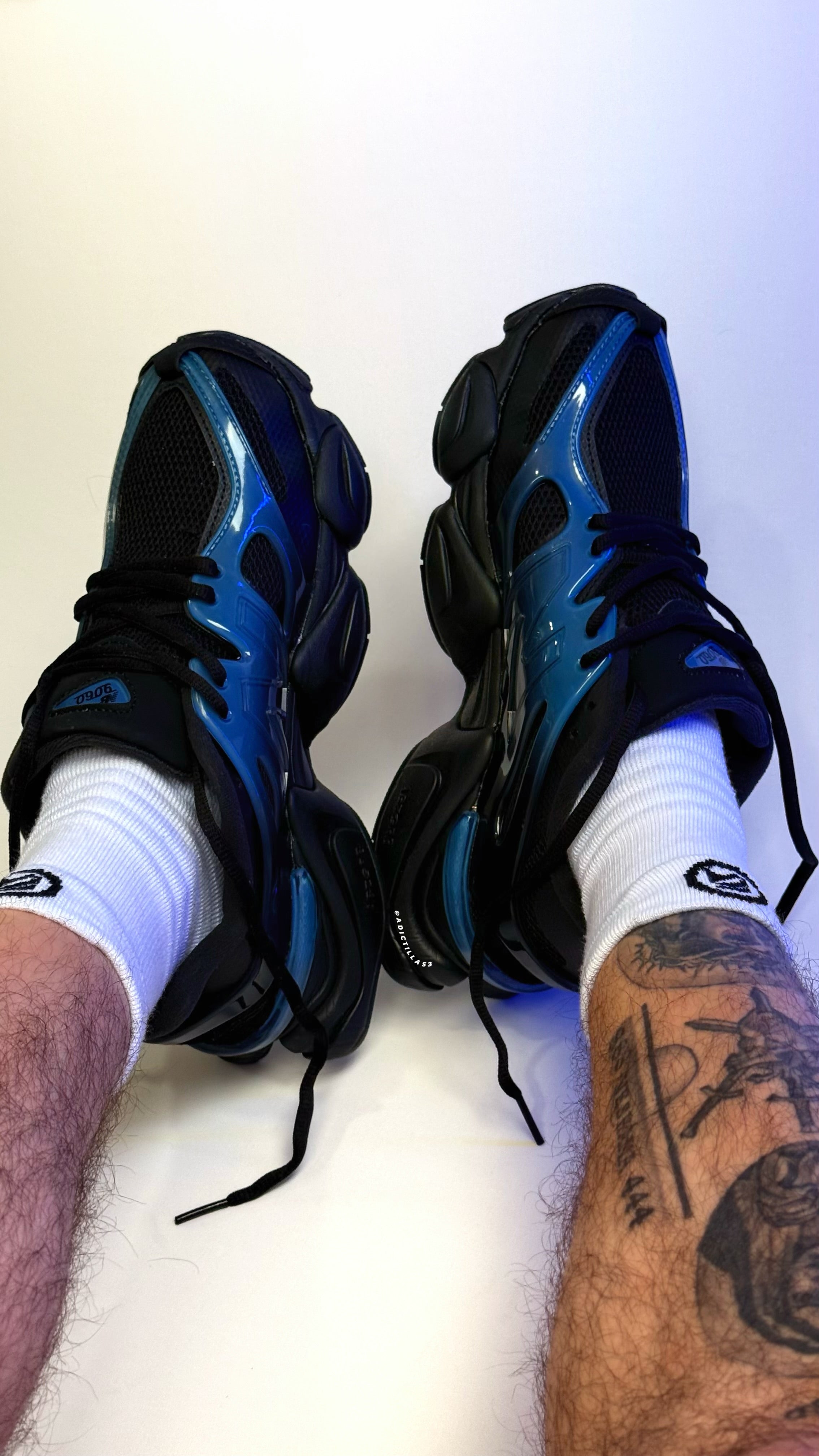 New Balance 9060 X Blue