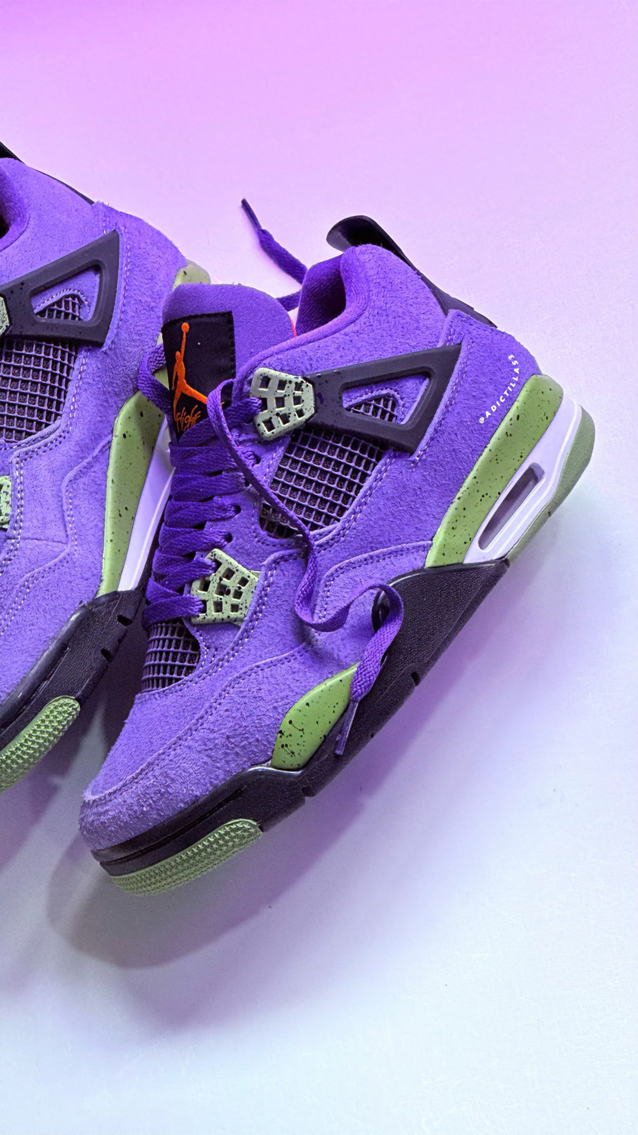 Air Jordan 4 Retro “ Canyon Purple “