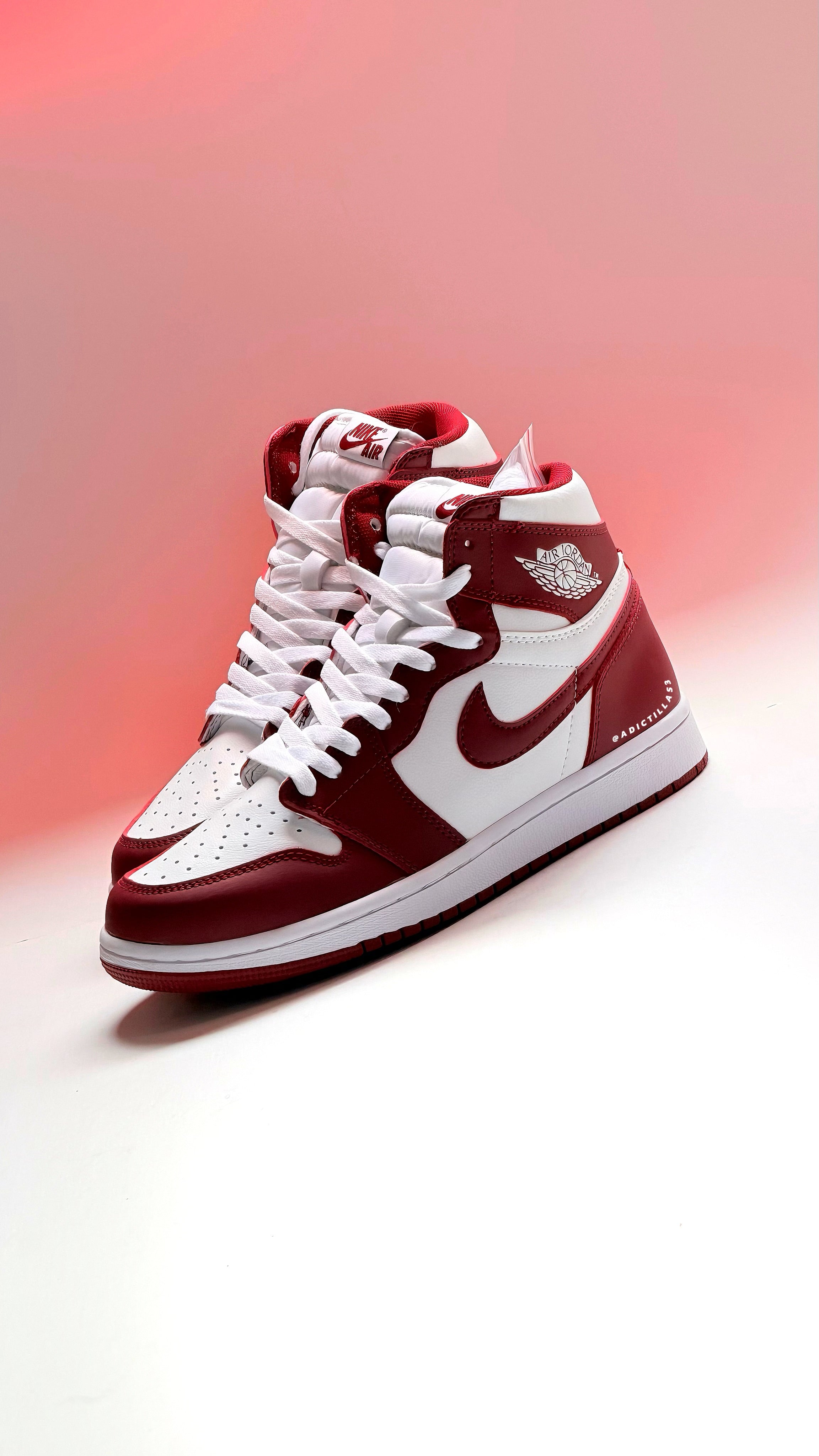 Air Jordan 1 "Team Red"