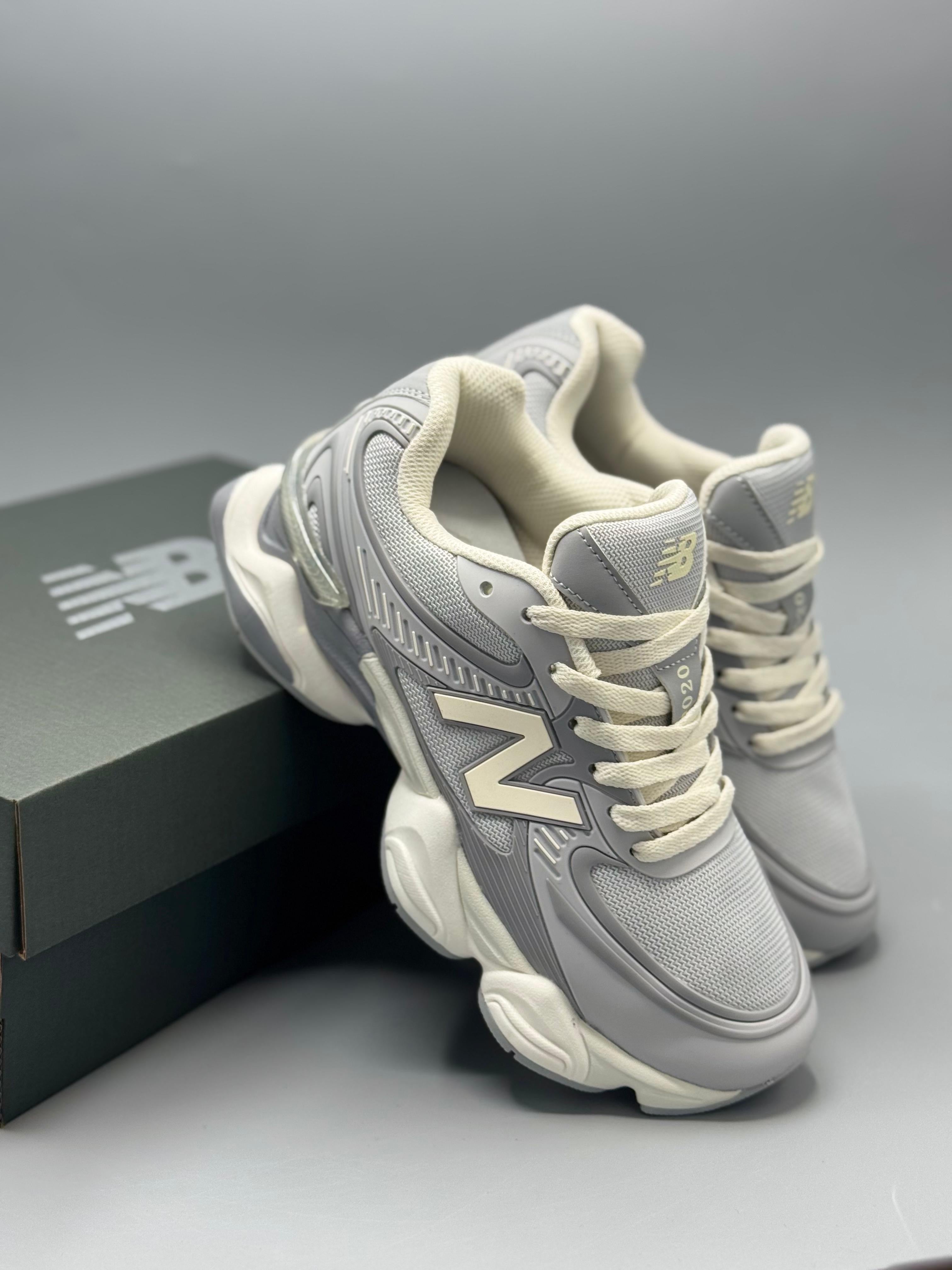 New Balance 9020