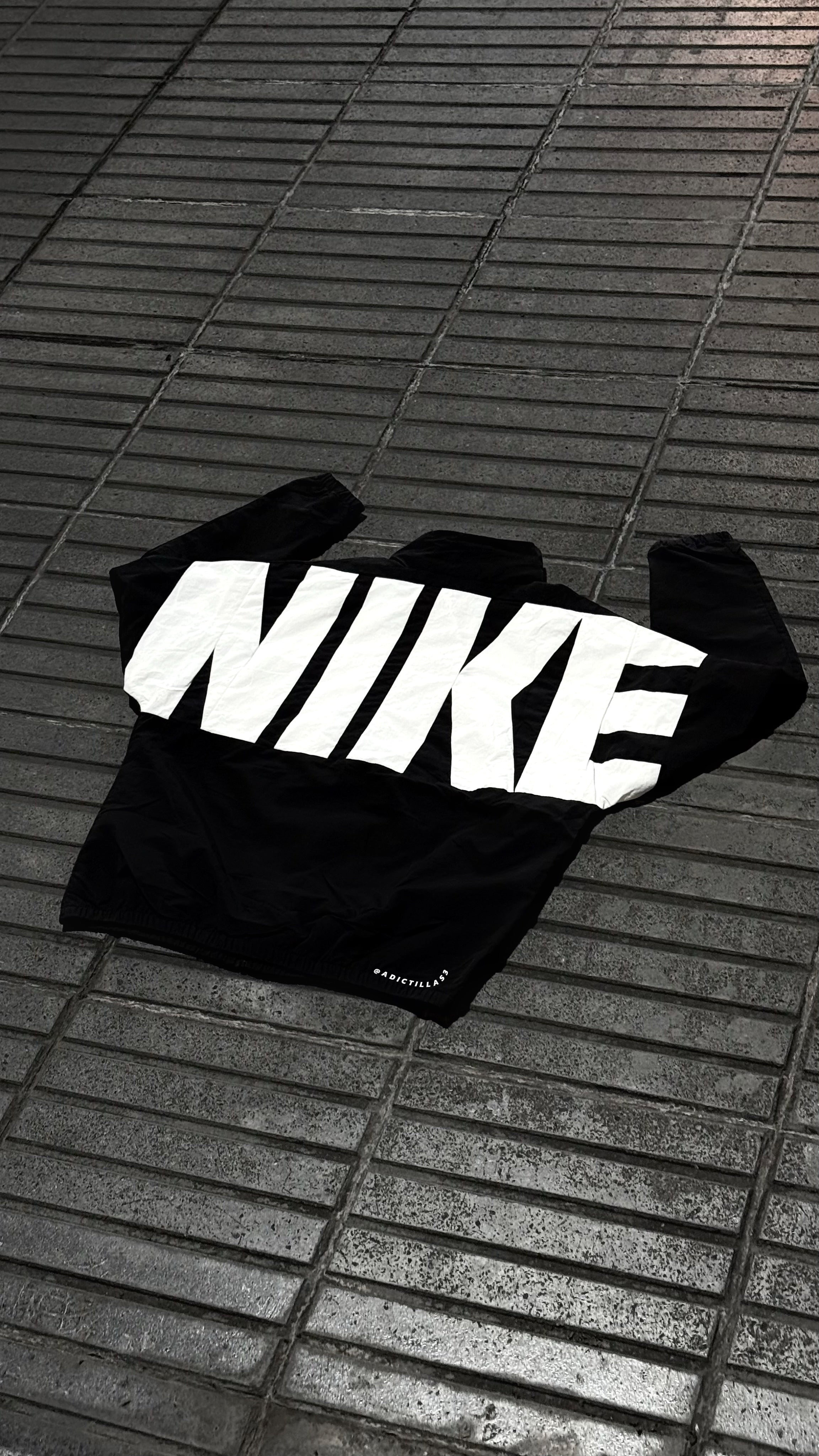 Nike Jacket RompeVientos